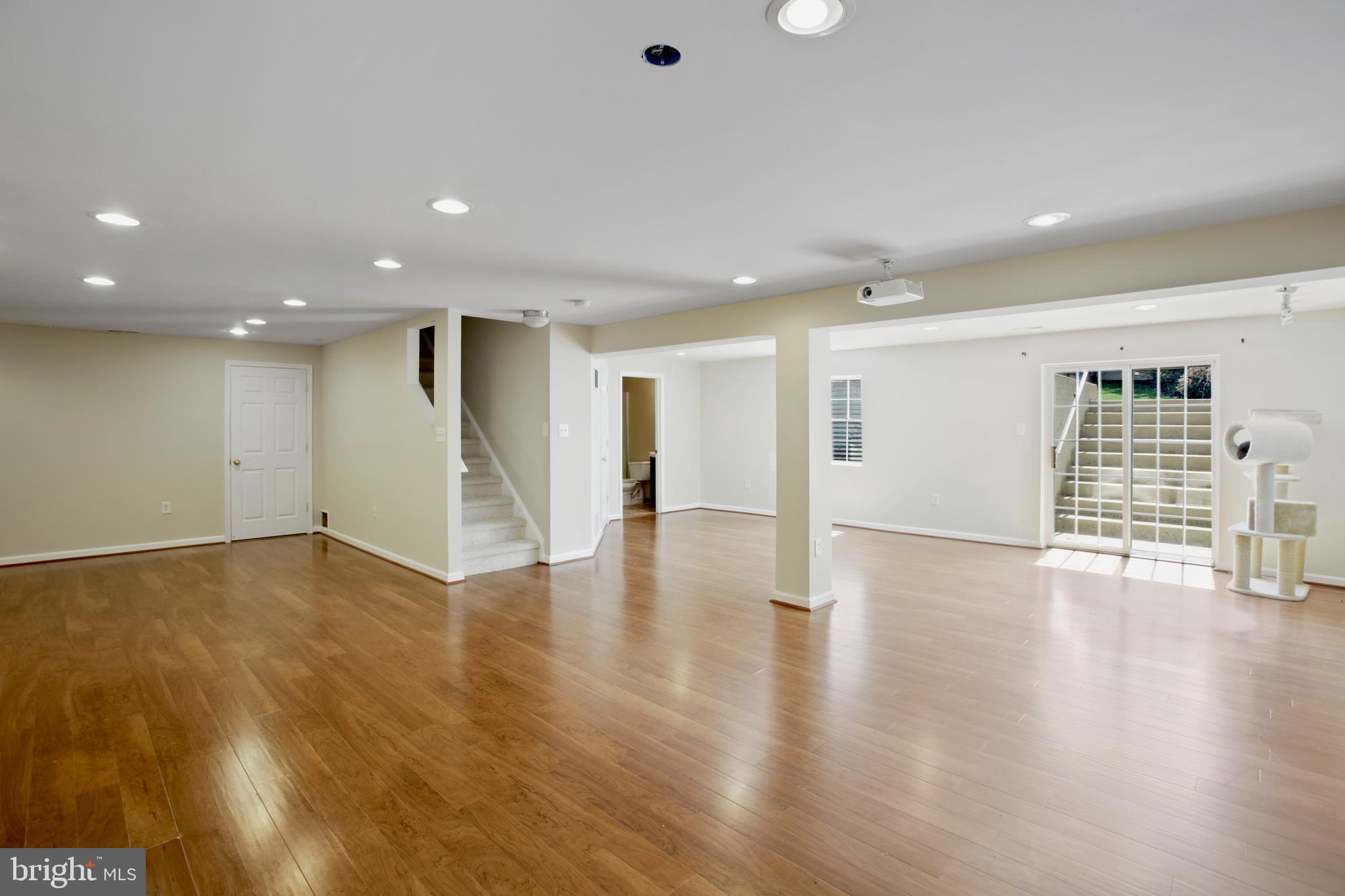 BRIDLEWOOD MANOR - Residential