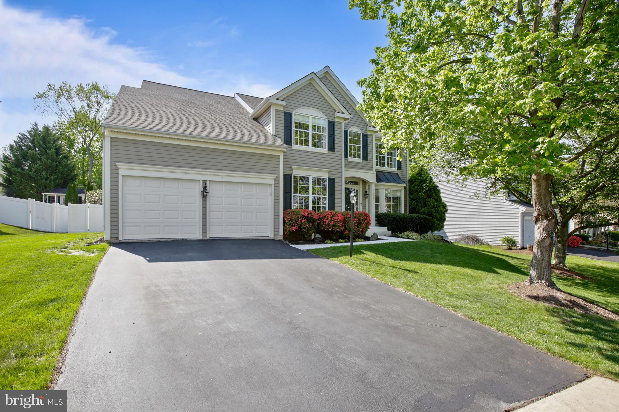 BRIDLEWOOD MANOR - Residential