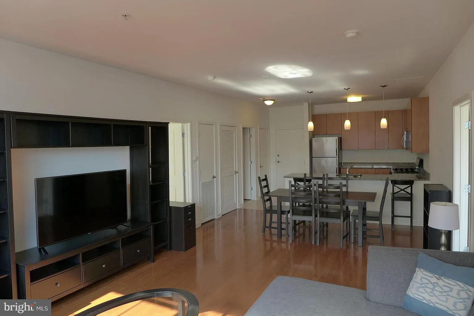 CHARLES VILLAGE - Residential
