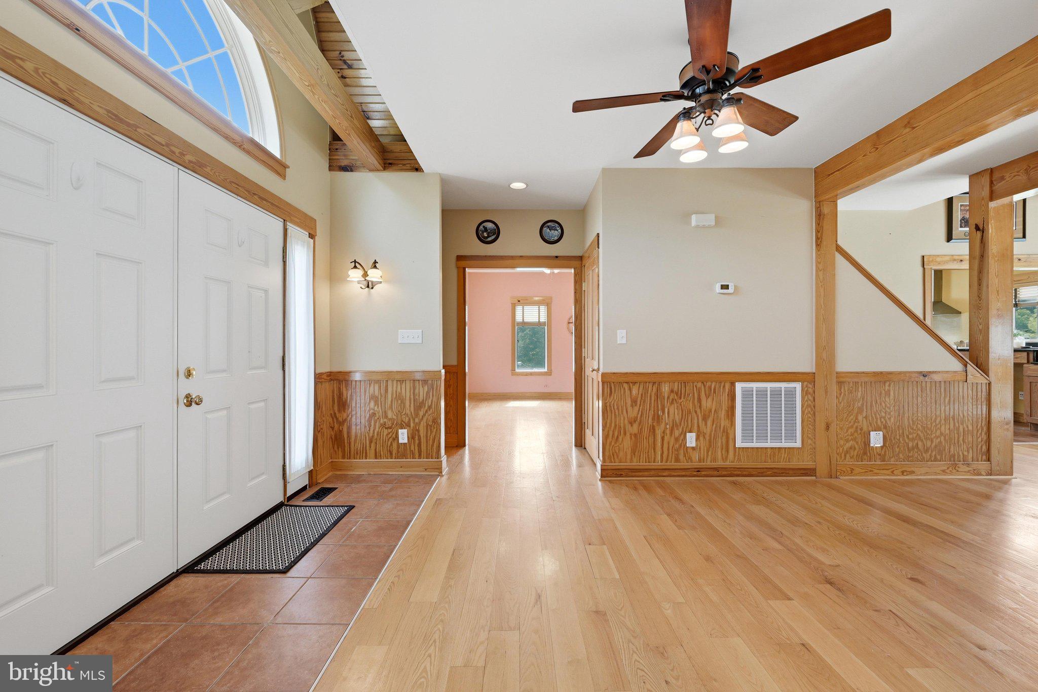 WHITINGS NECK - Residential