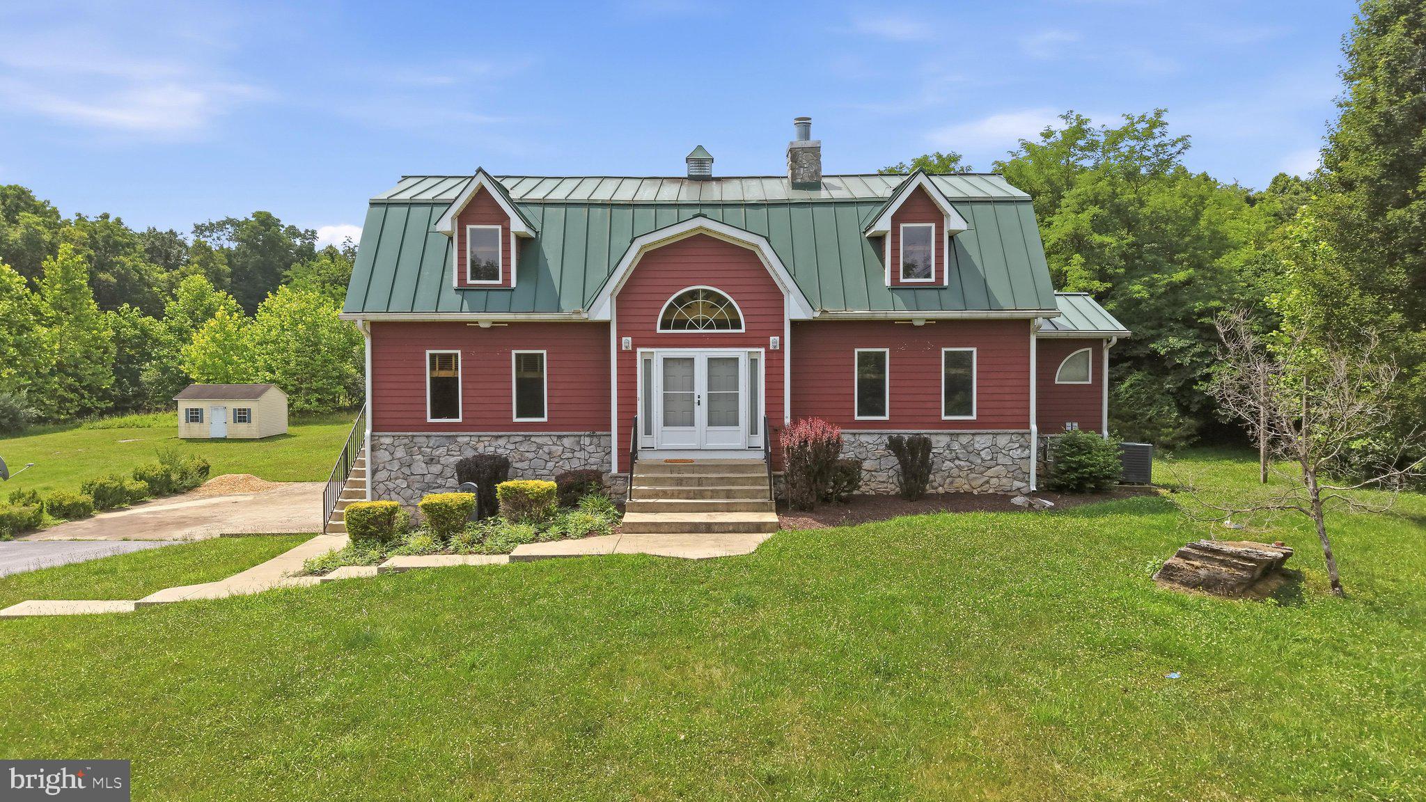 WHITINGS NECK - Residential