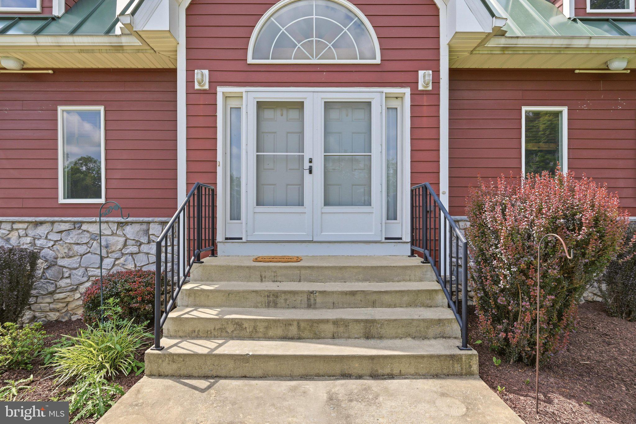 WHITINGS NECK - Residential