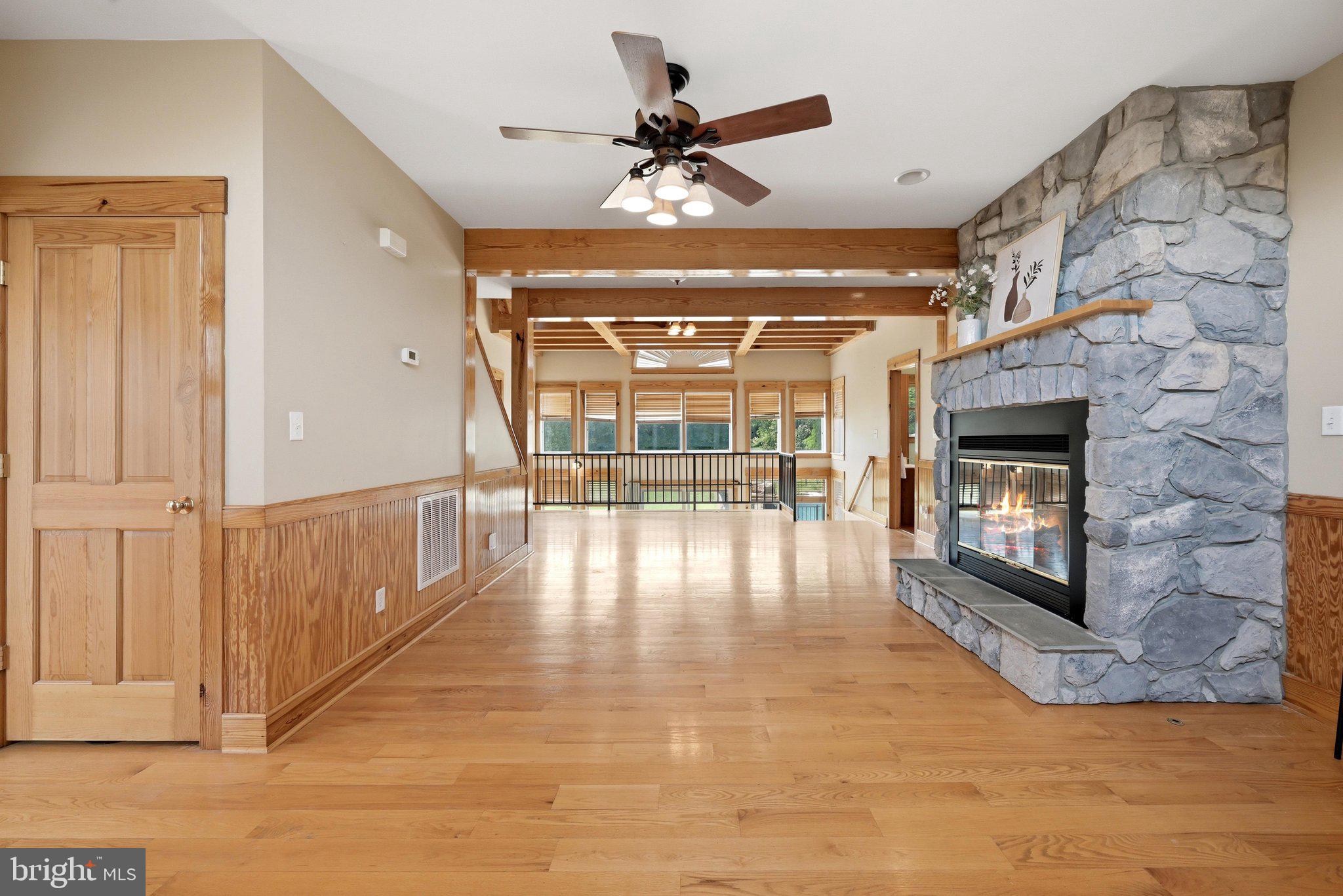 WHITINGS NECK - Residential