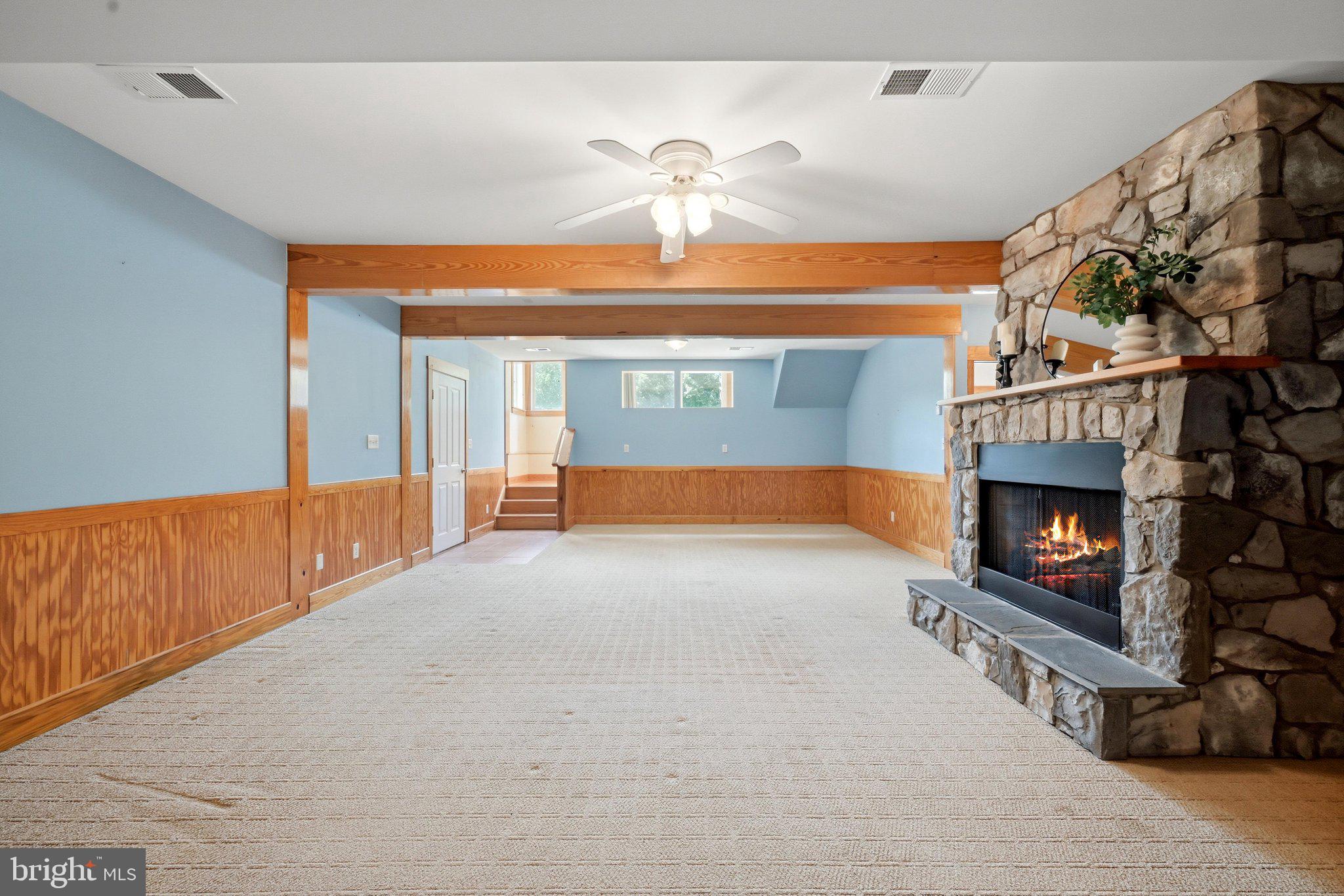 WHITINGS NECK - Residential