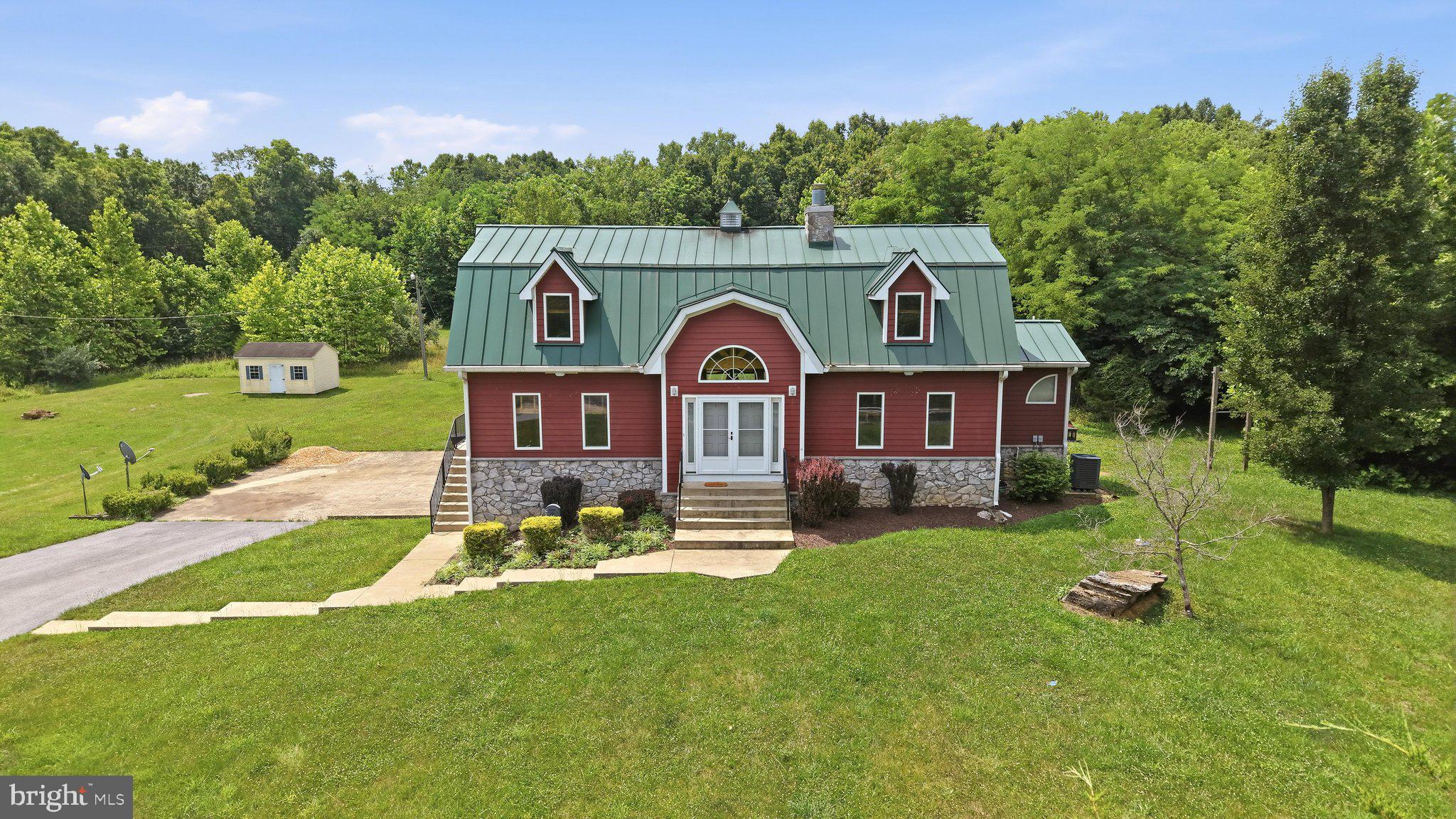 WHITINGS NECK - Residential