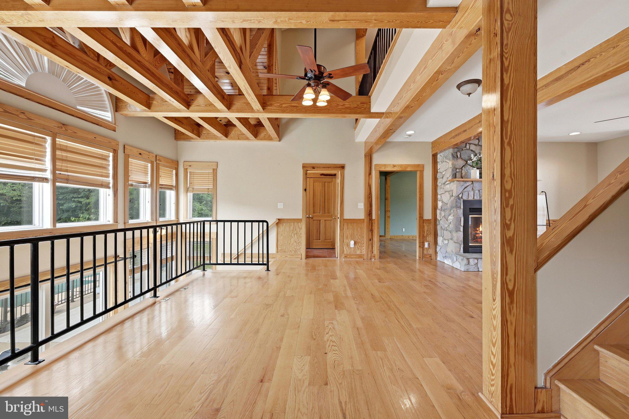 WHITINGS NECK - Residential
