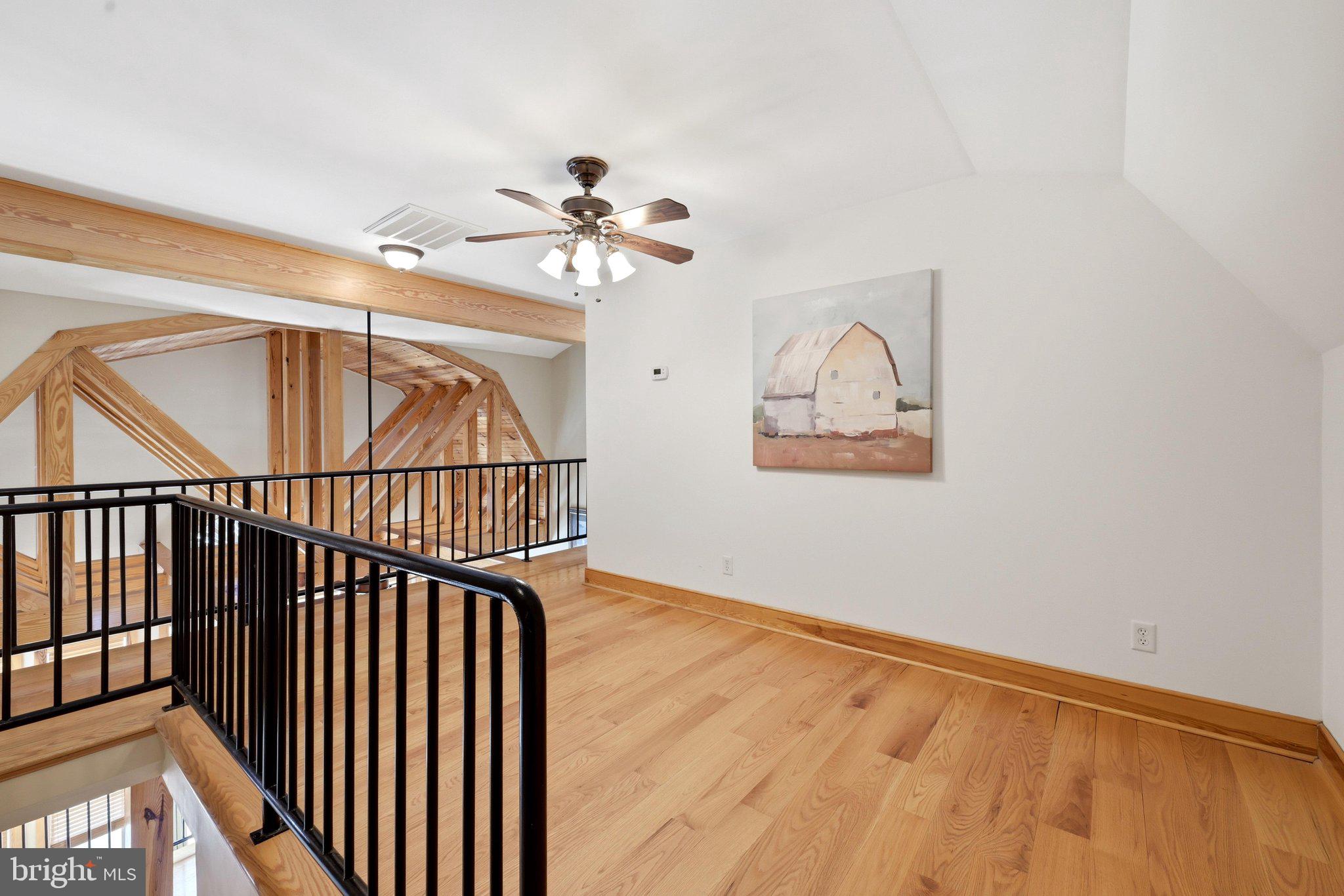 WHITINGS NECK - Residential