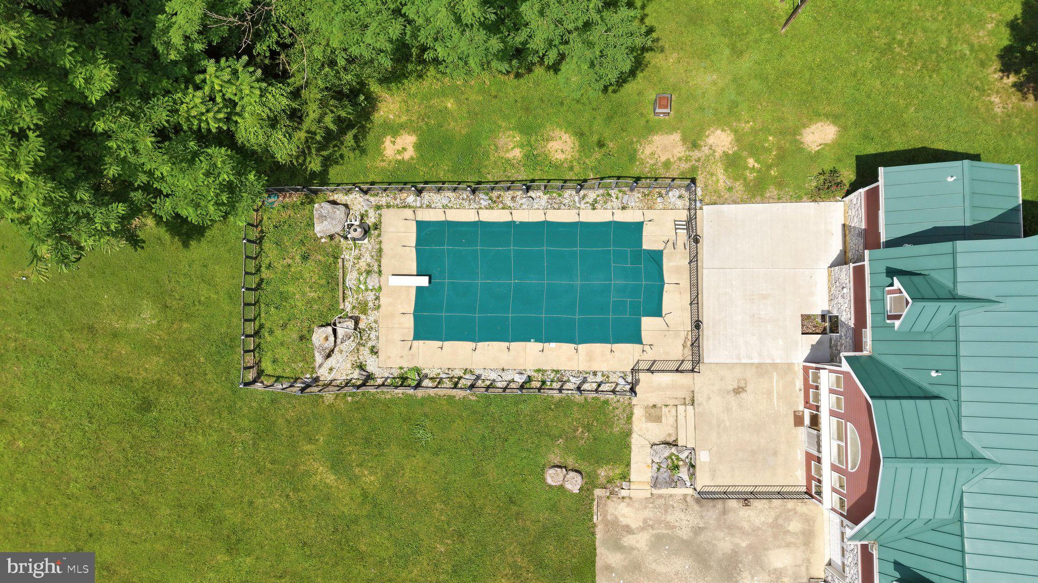 WHITINGS NECK - Residential
