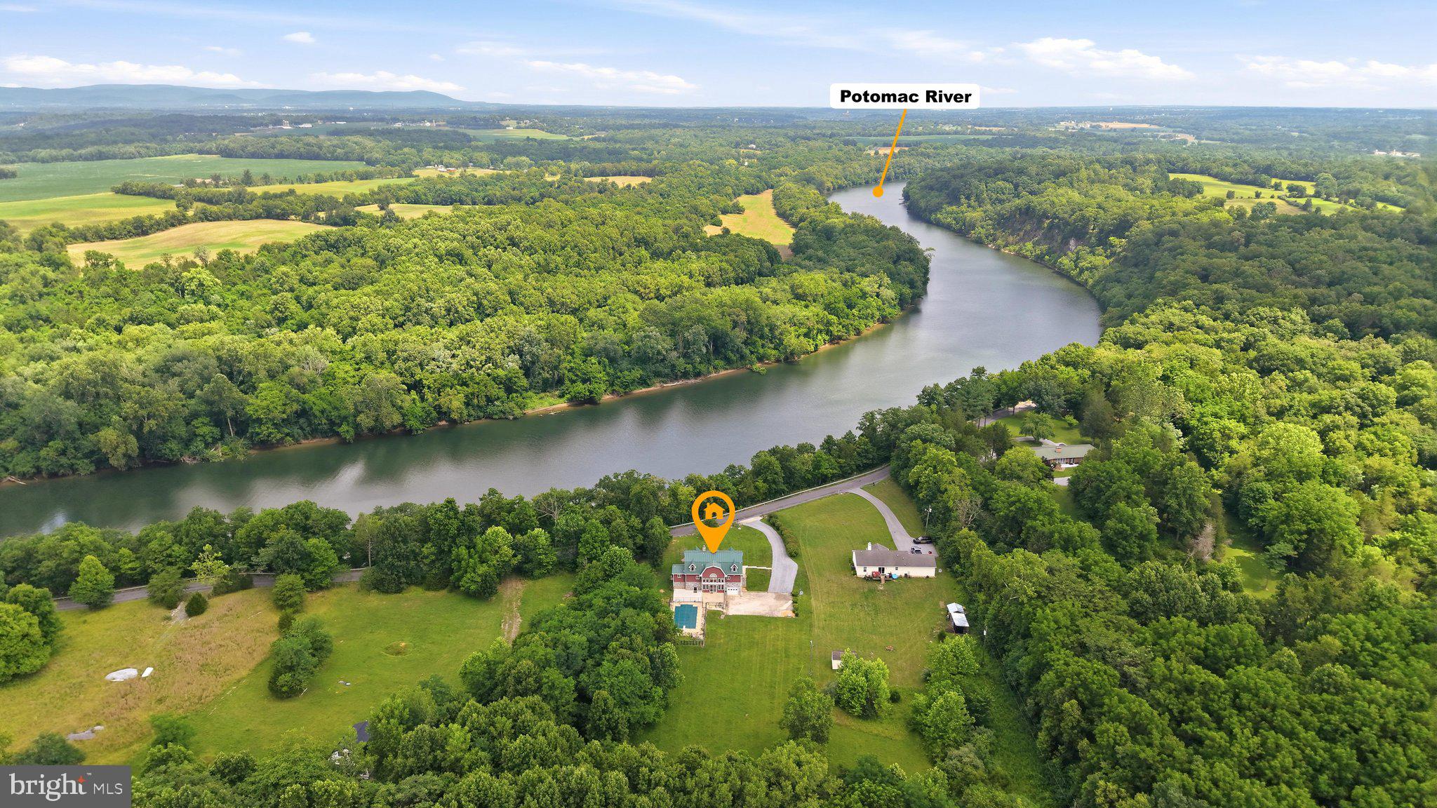 WHITINGS NECK - Residential
