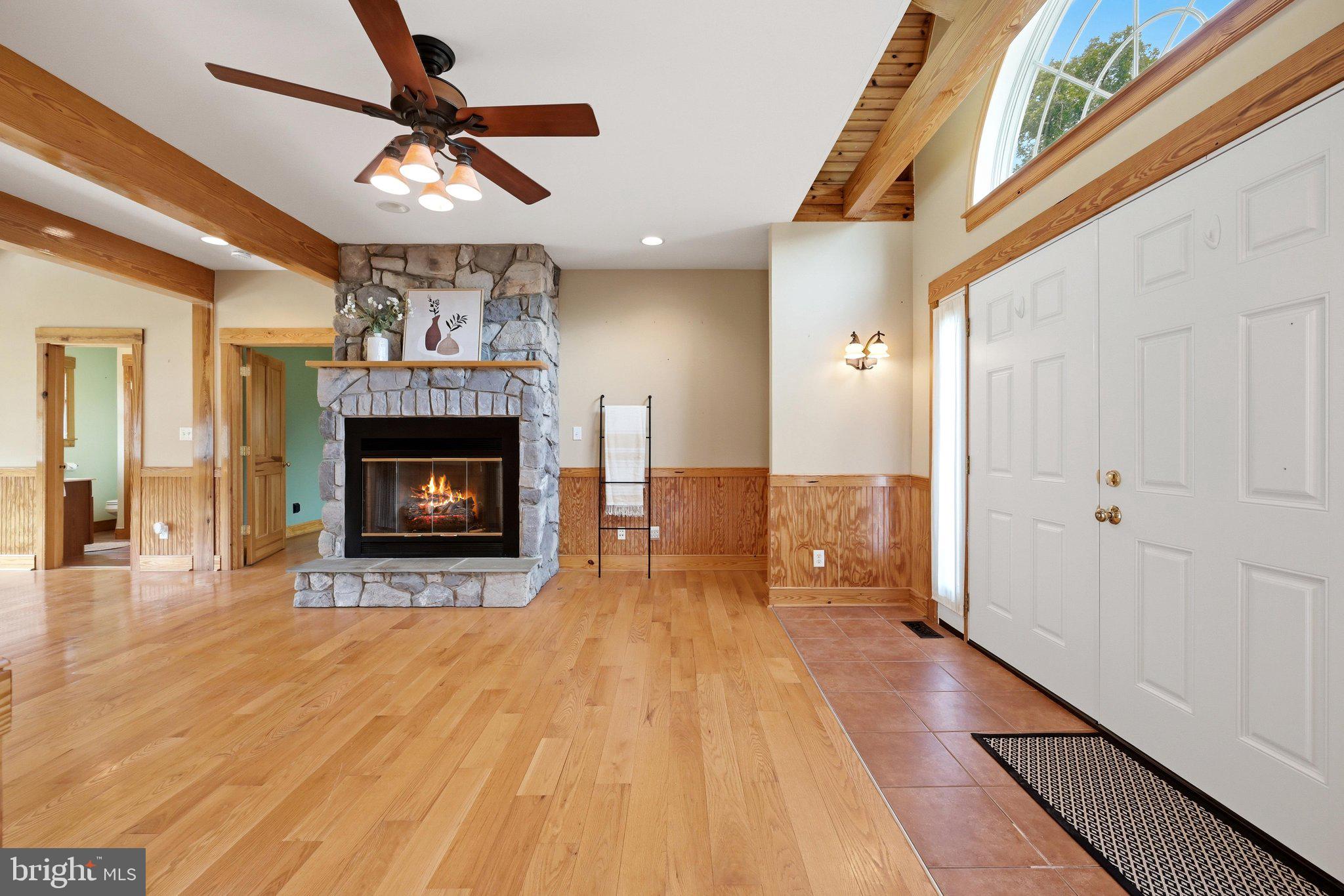WHITINGS NECK - Residential