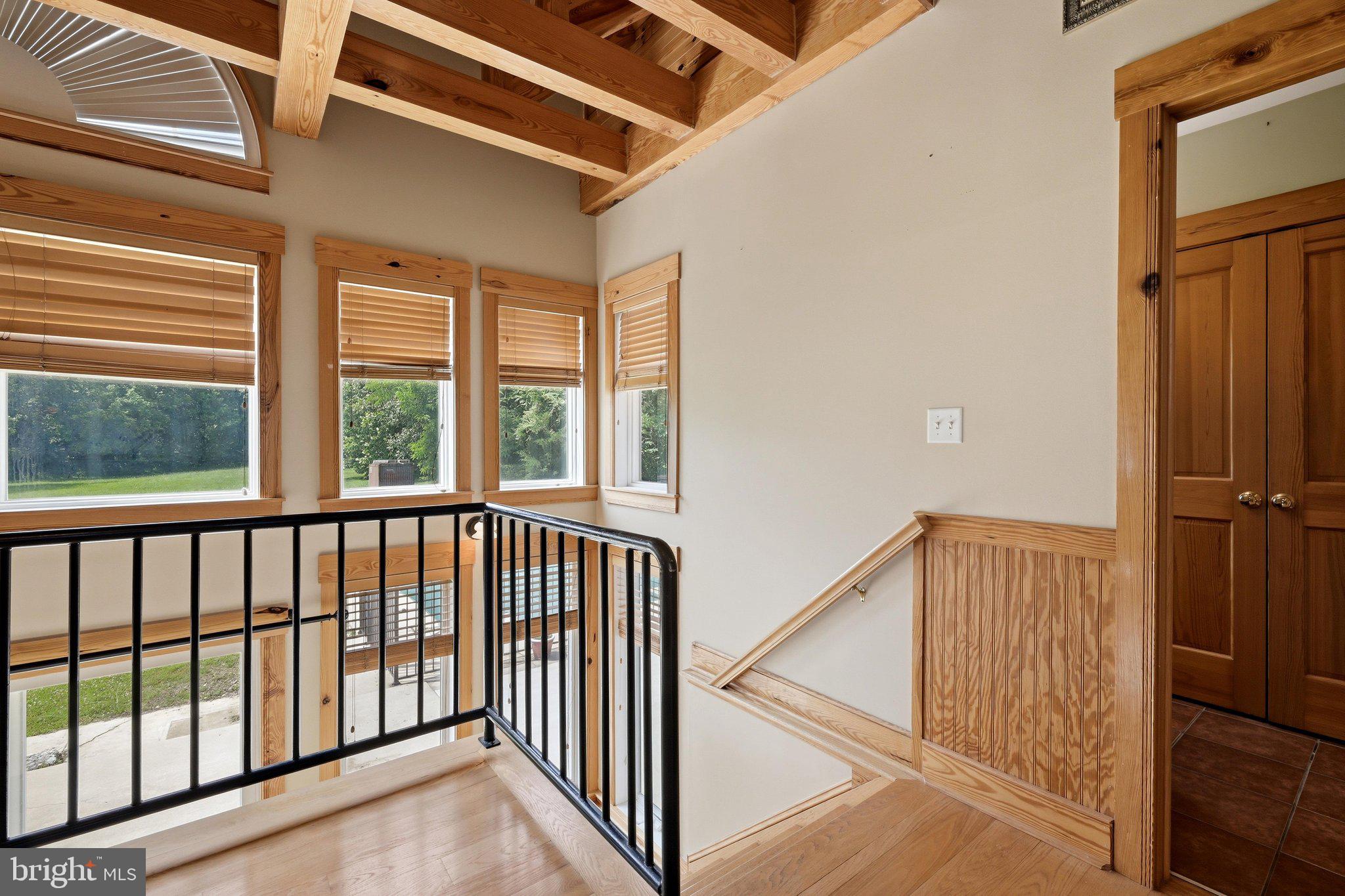 WHITINGS NECK - Residential