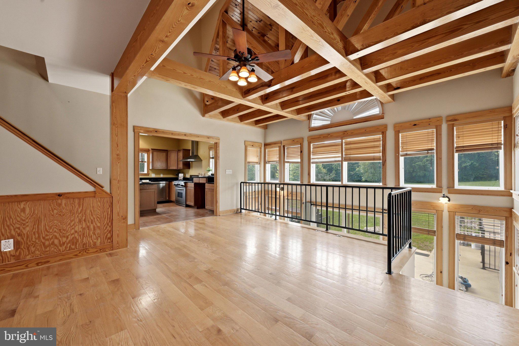 WHITINGS NECK - Residential