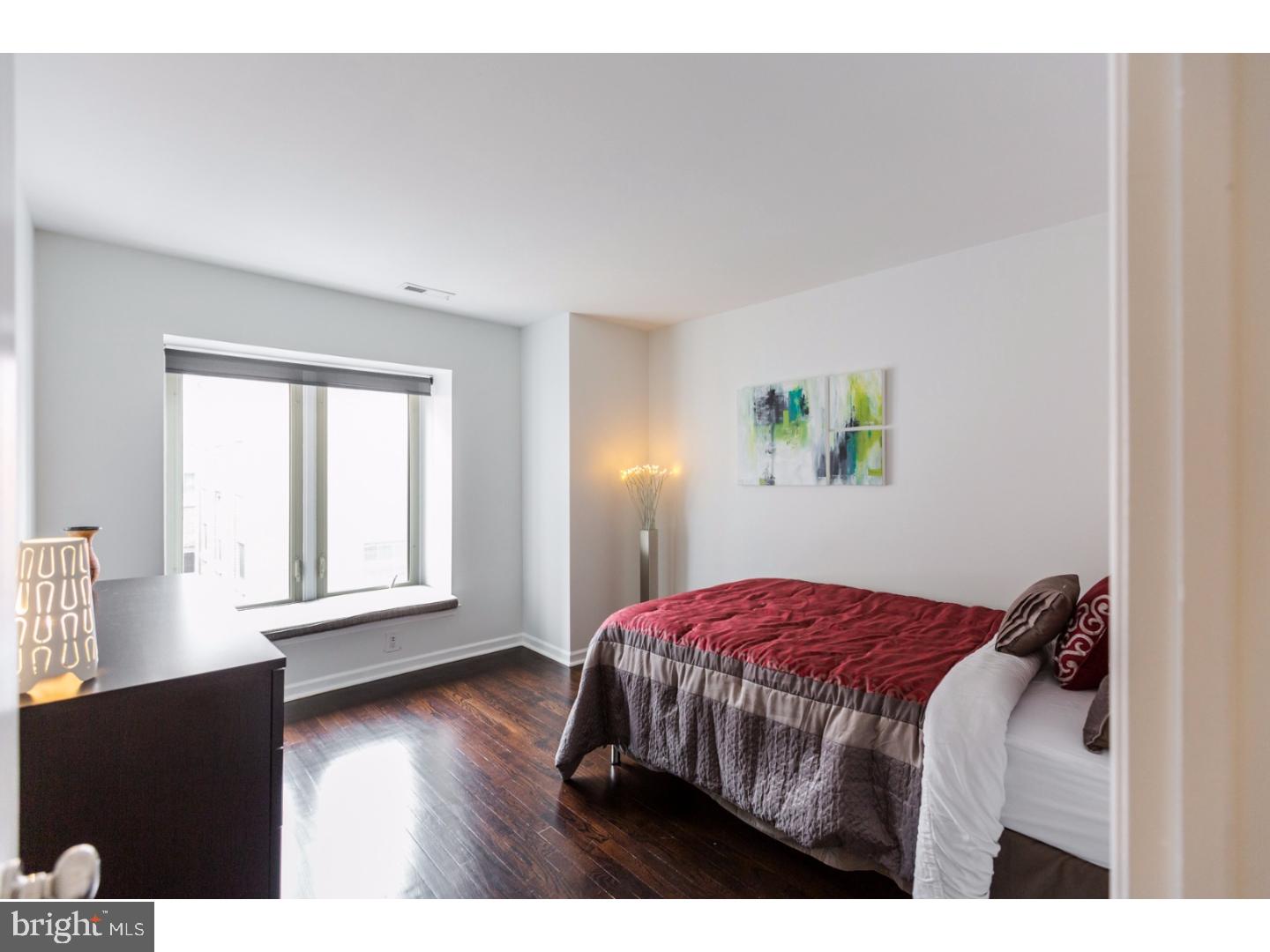 WASHINGTON SQ - Residential