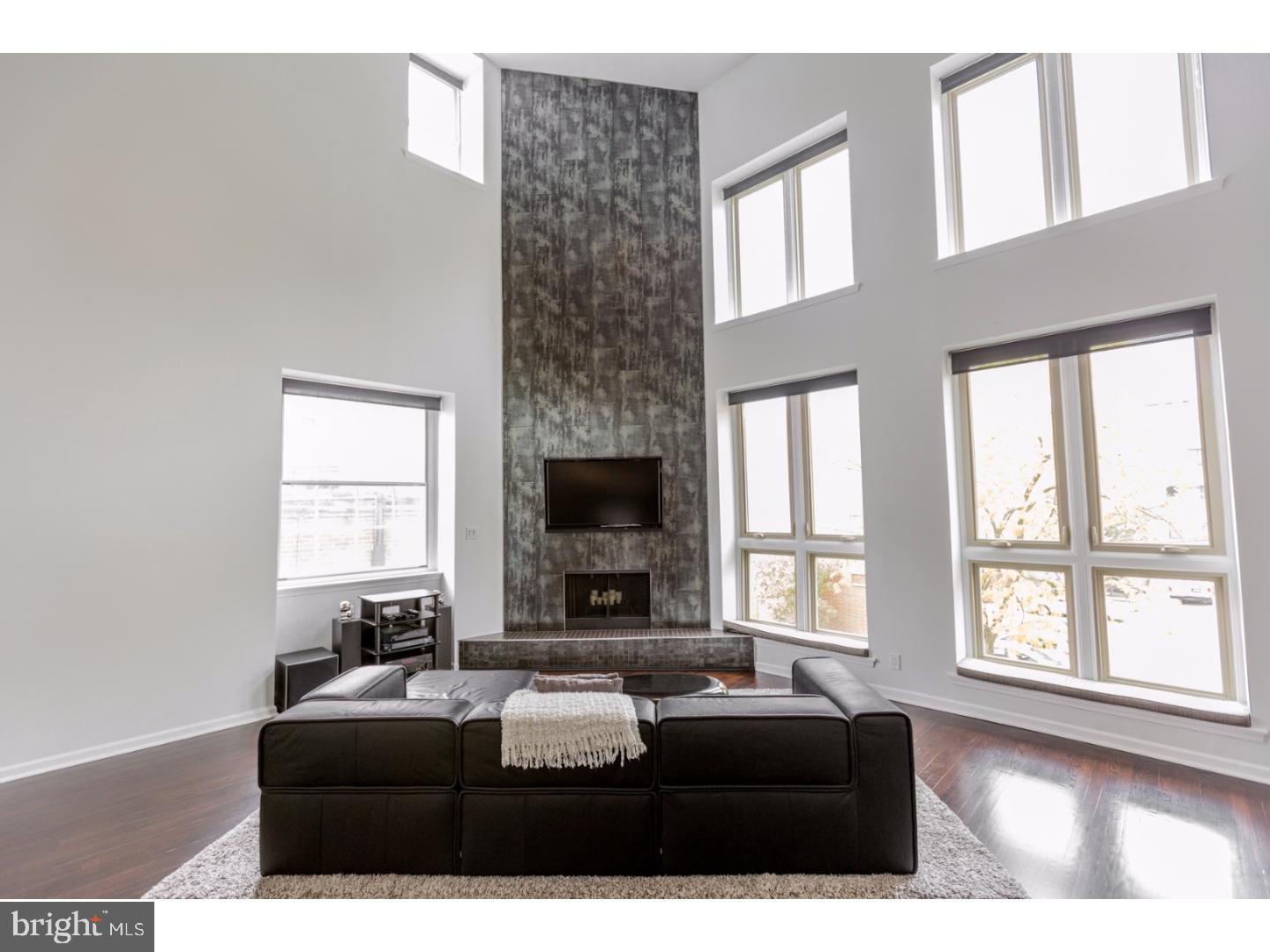 WASHINGTON SQ - Residential