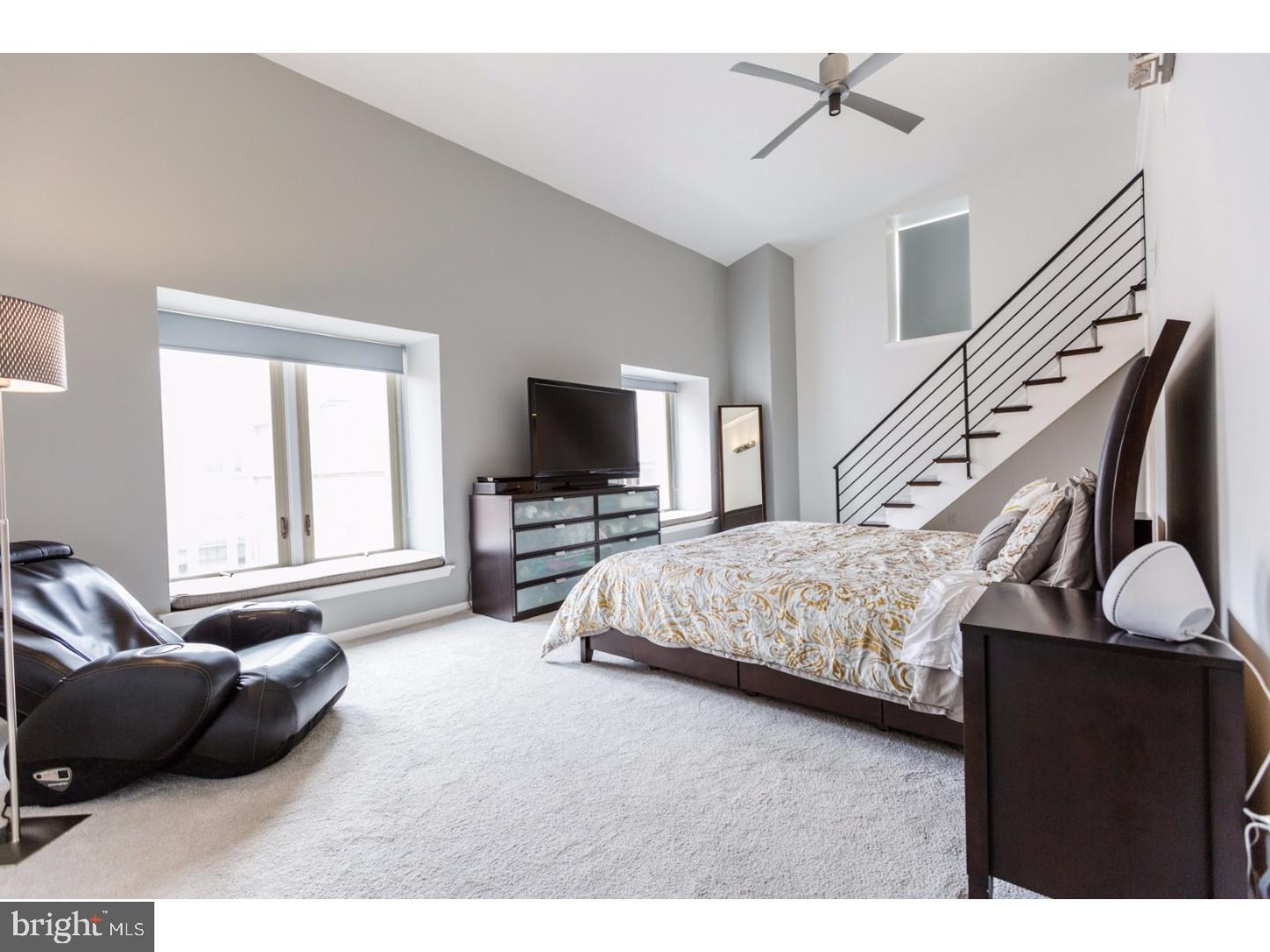 WASHINGTON SQ - Residential