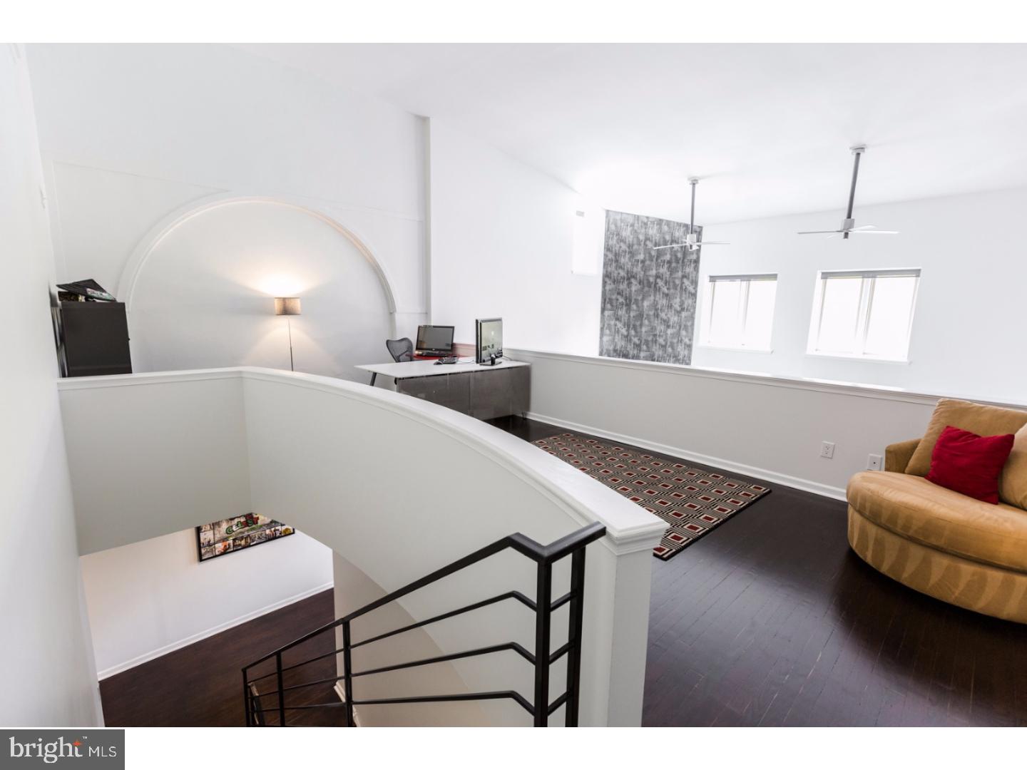 WASHINGTON SQ - Residential
