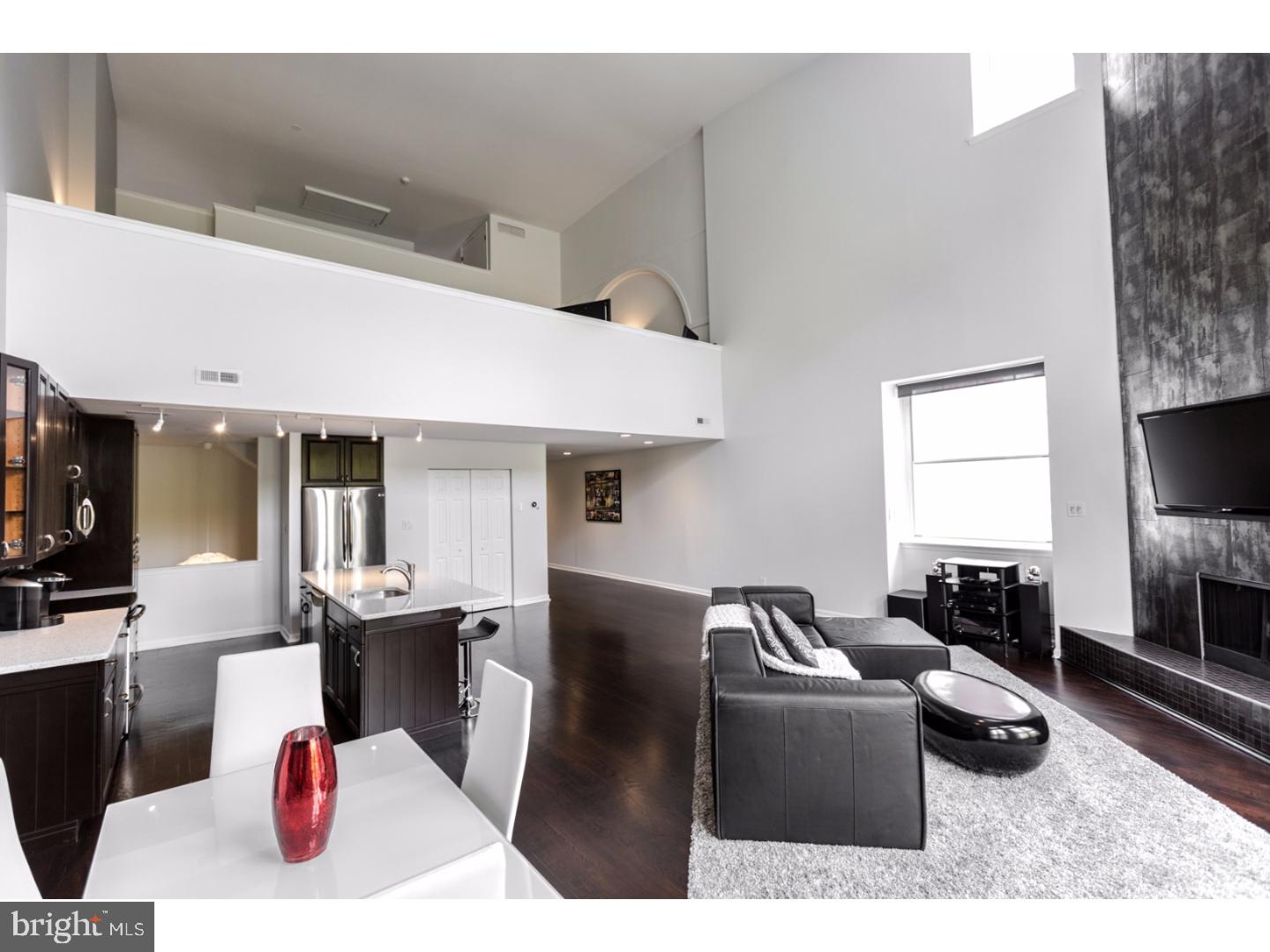 WASHINGTON SQ - Residential