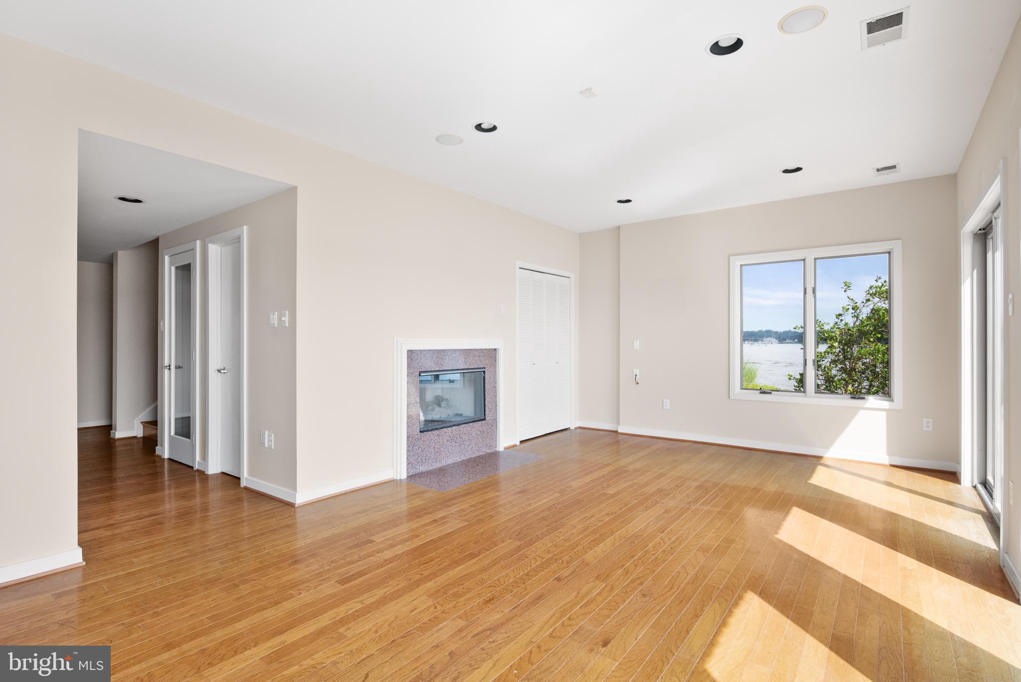 SOUTH RIVER LANDING - Residential