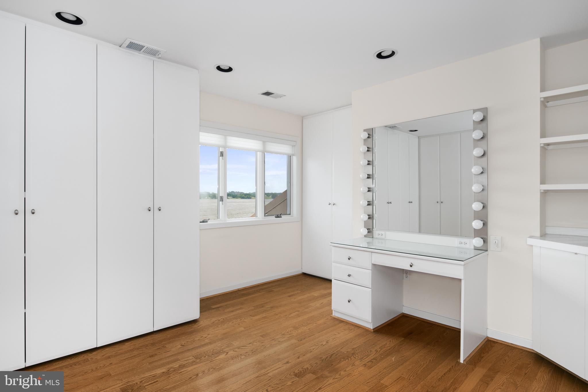 SOUTH RIVER LANDING - Residential