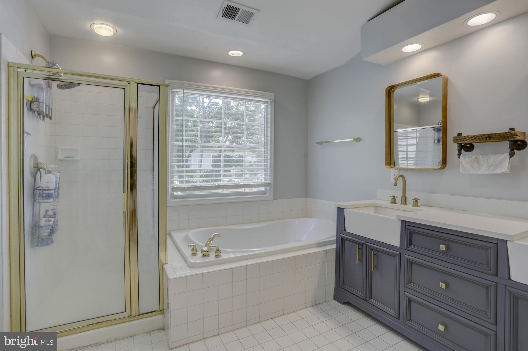 CHERINGTON - Residential