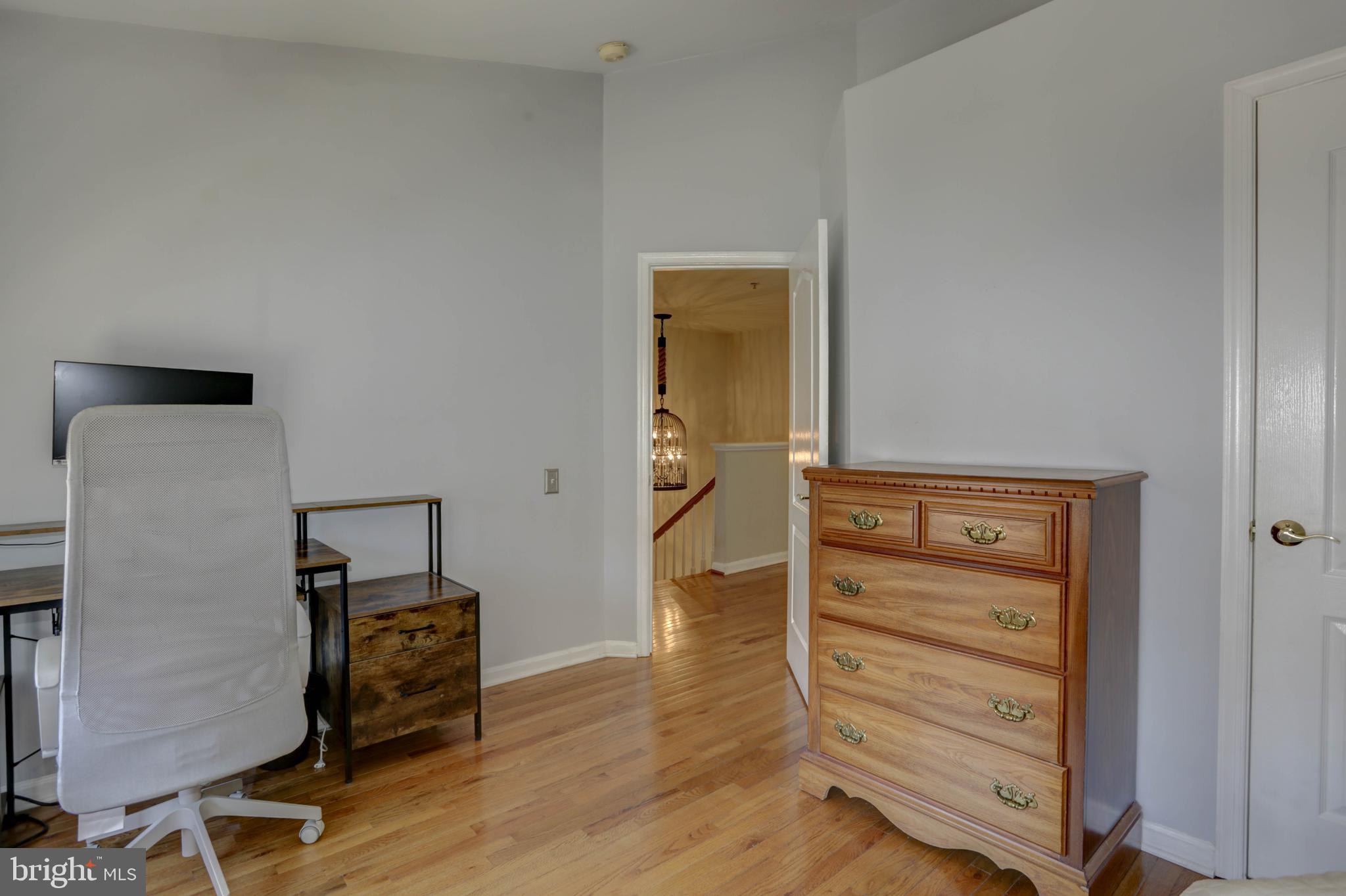 CHERINGTON - Residential
