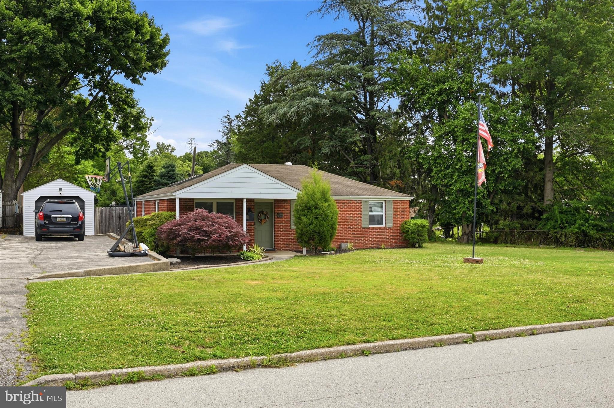 PLYMOUTH VALLEY - Residential