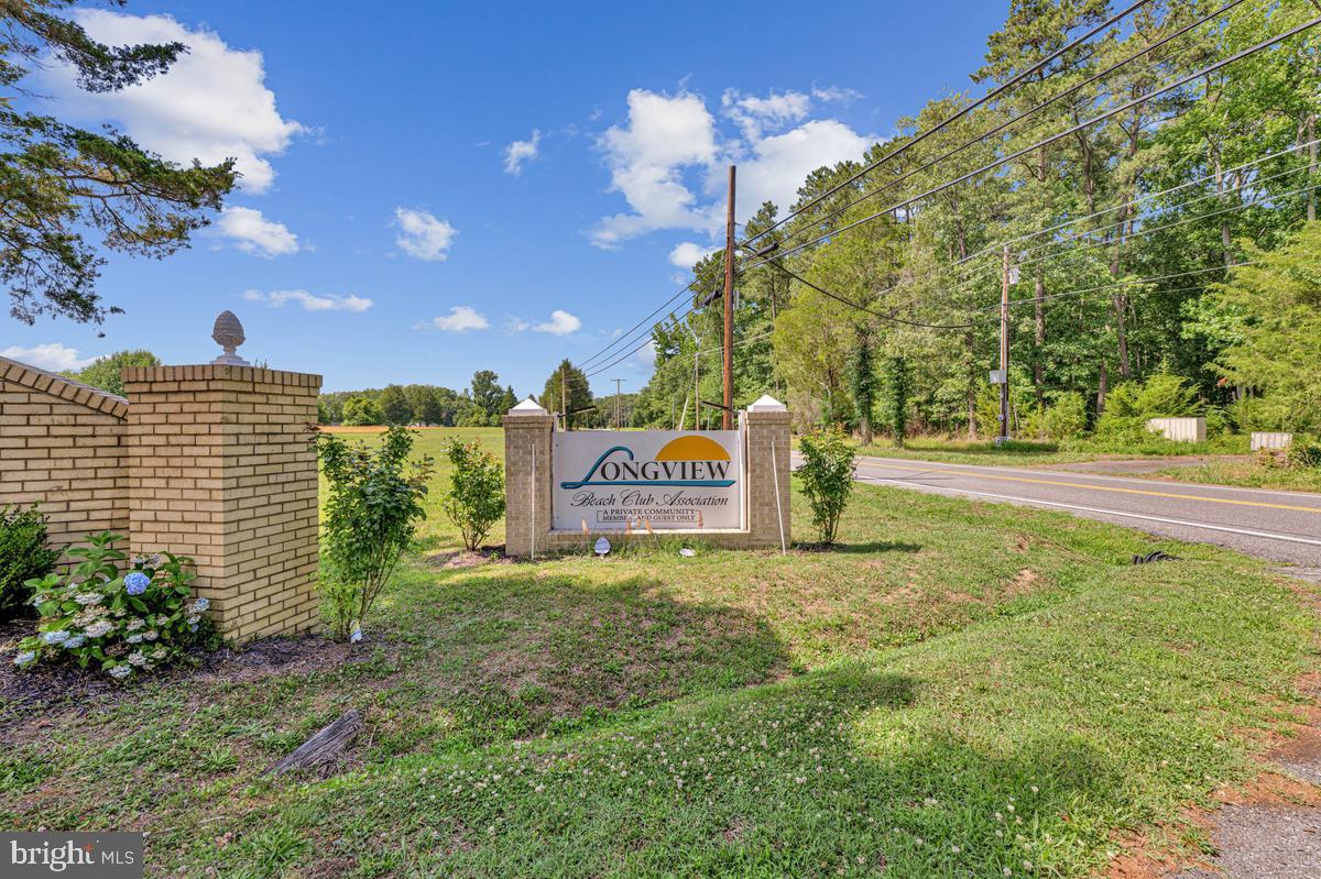LONGVIEW BEACH CLUB - Residential