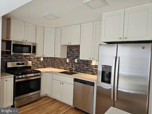 MOSBY WOODS TOWNHOUSE - Residential