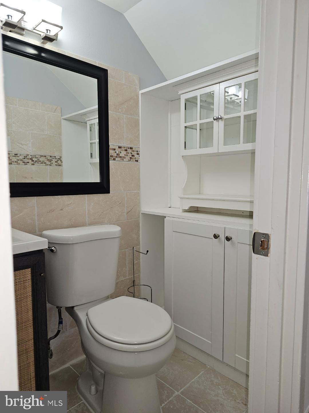 MOSBY WOODS TOWNHOUSE - Residential