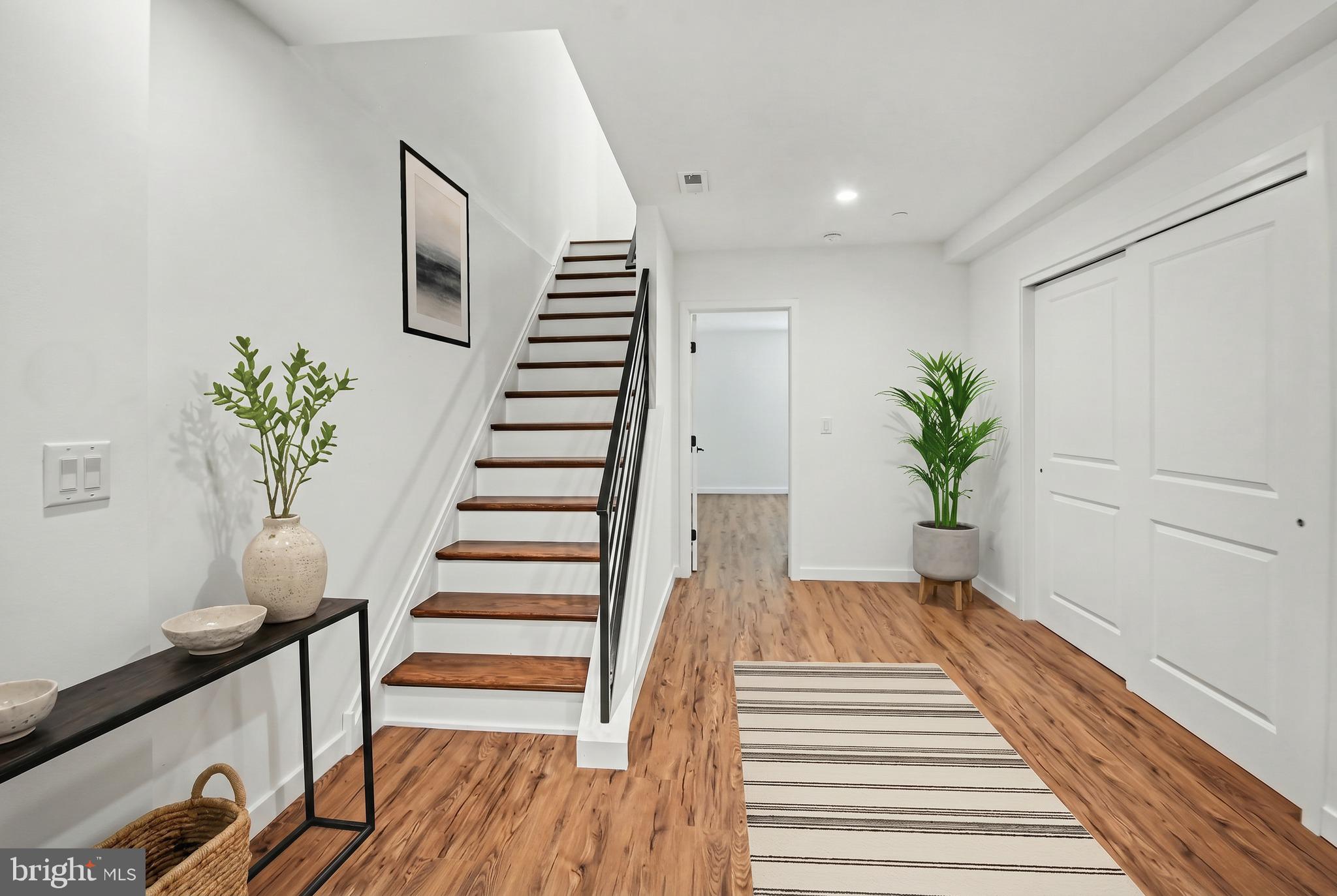 PORT RICHMOND - Residential