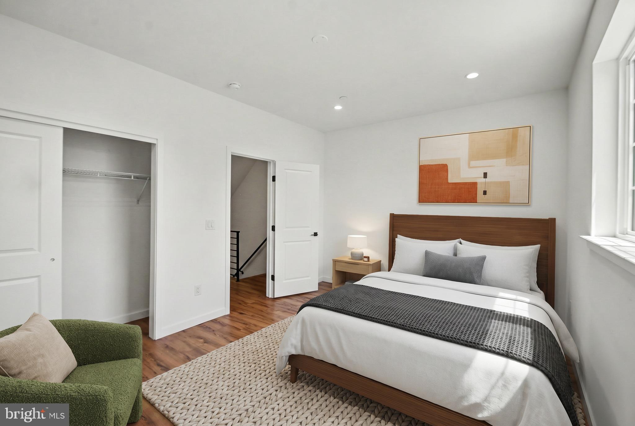 PORT RICHMOND - Residential