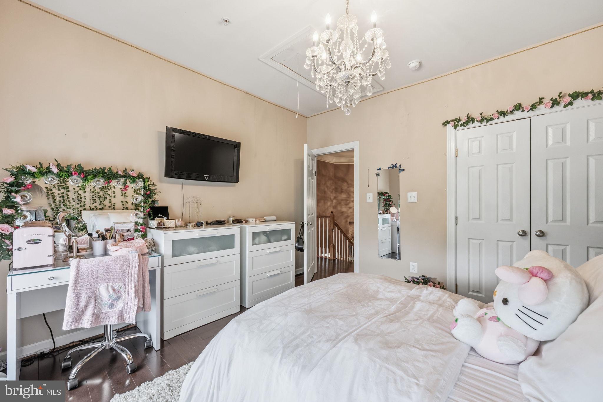 CROWN POINTE - Residential Lease