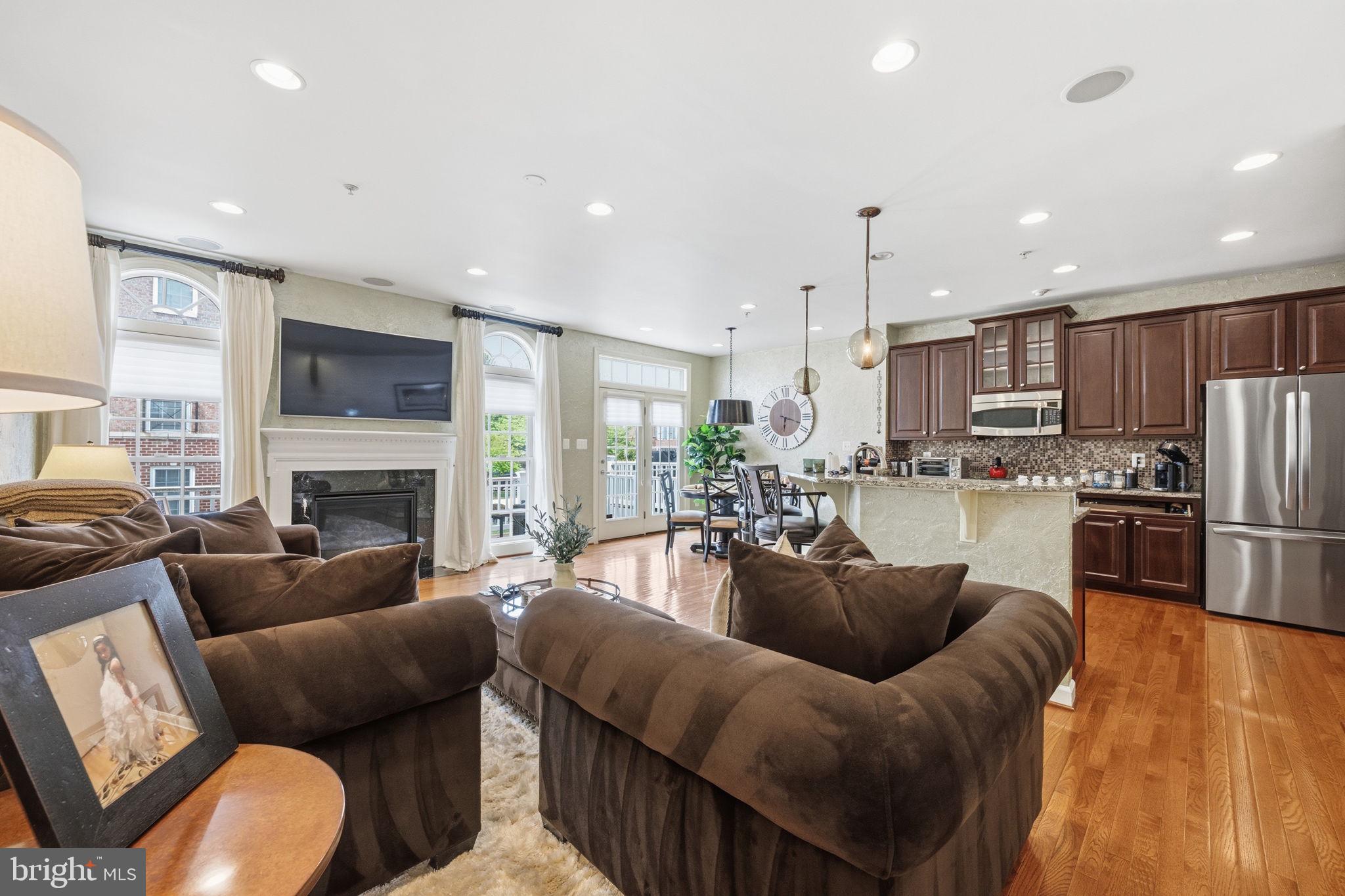 CROWN POINTE - Residential Lease