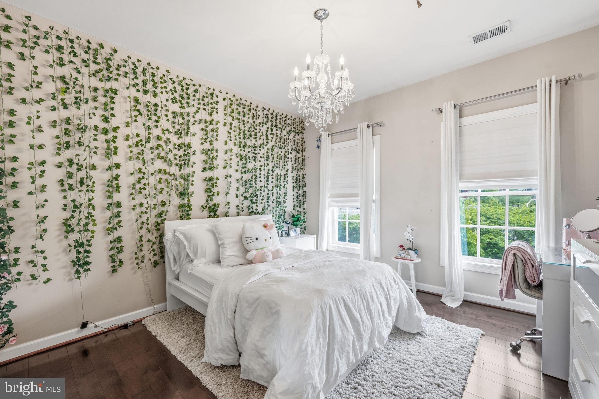 CROWN POINTE - Residential Lease