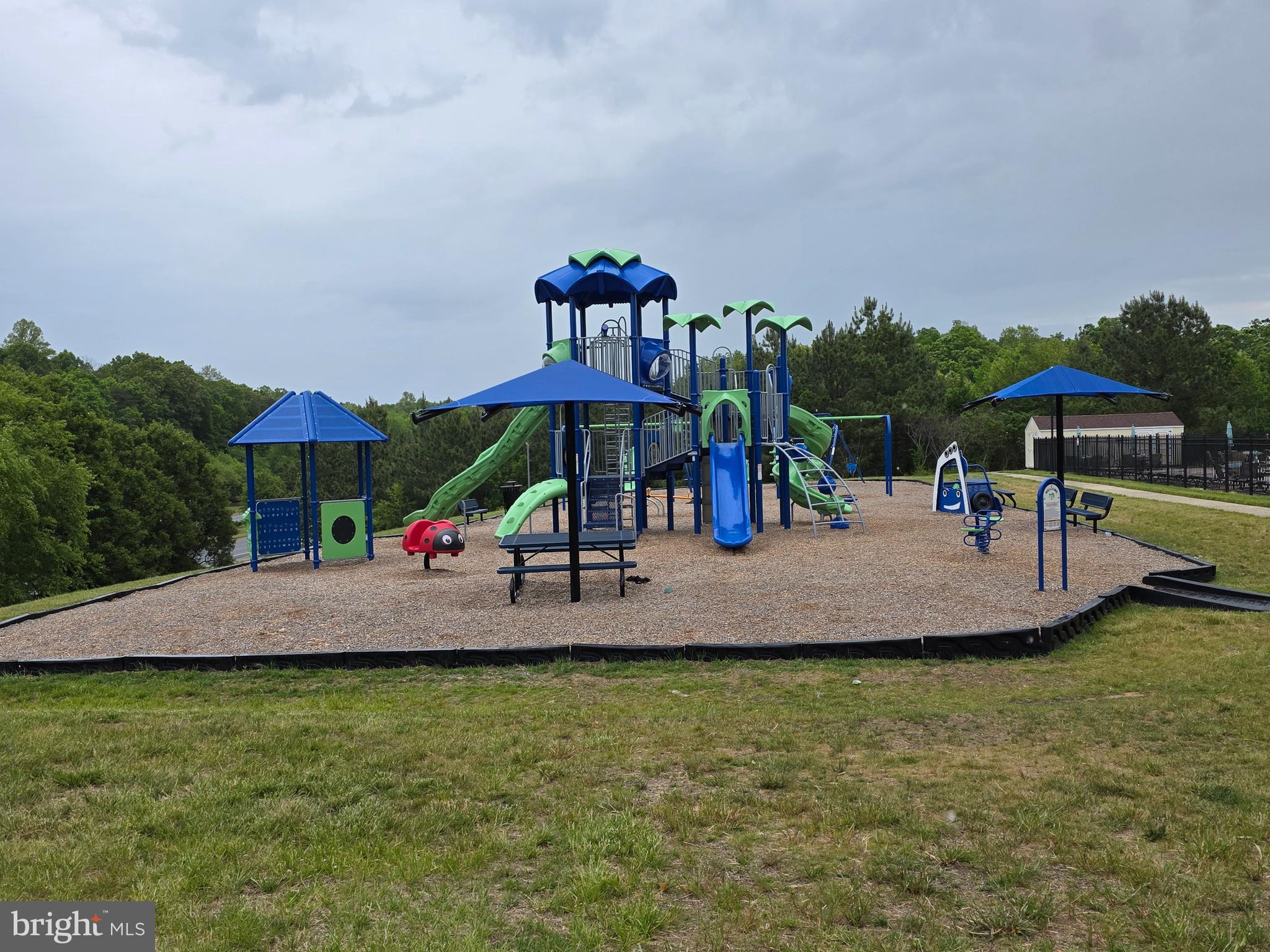 LEE'S PARKE - Residential