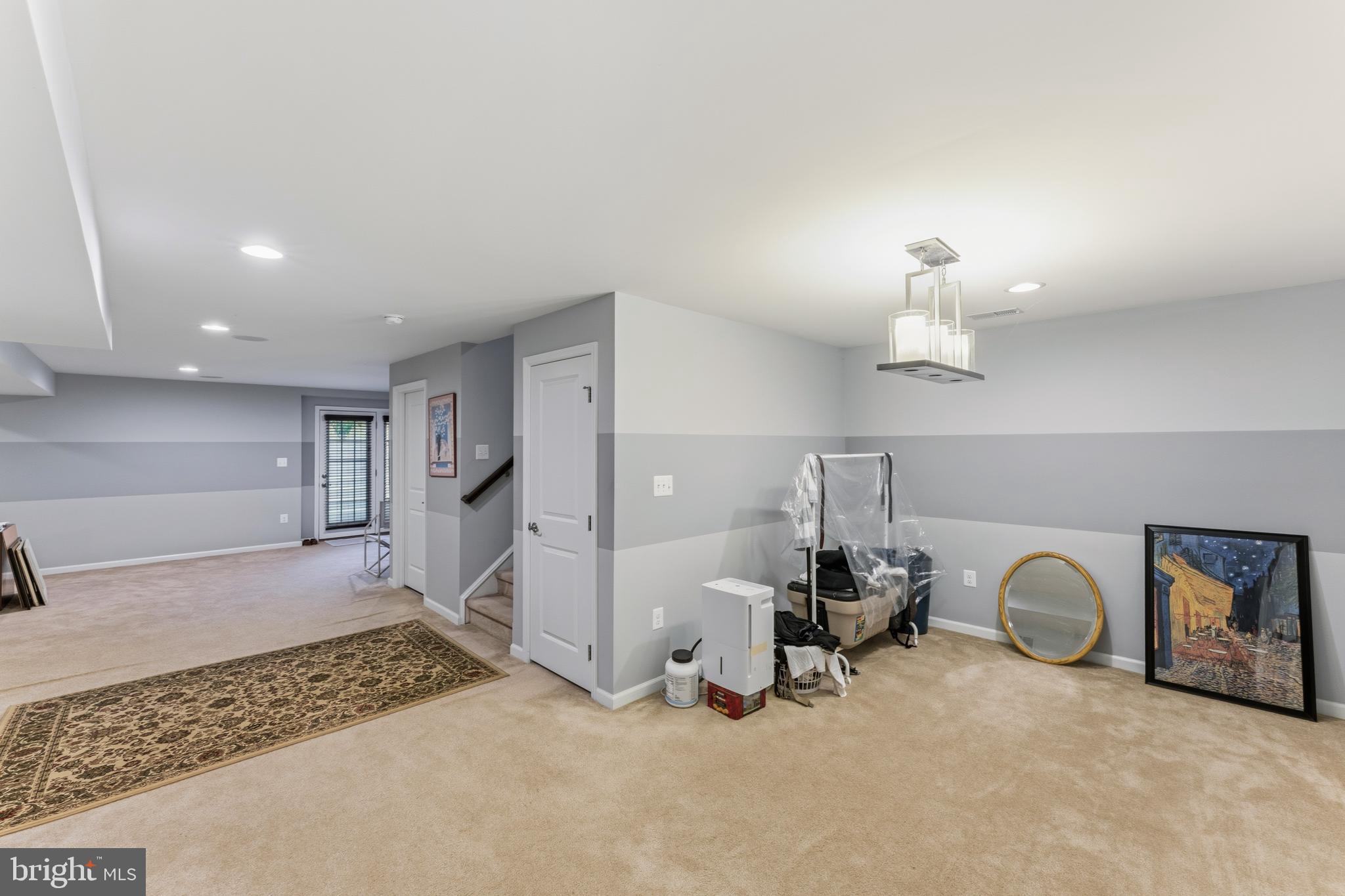 LEE'S PARKE - Residential
