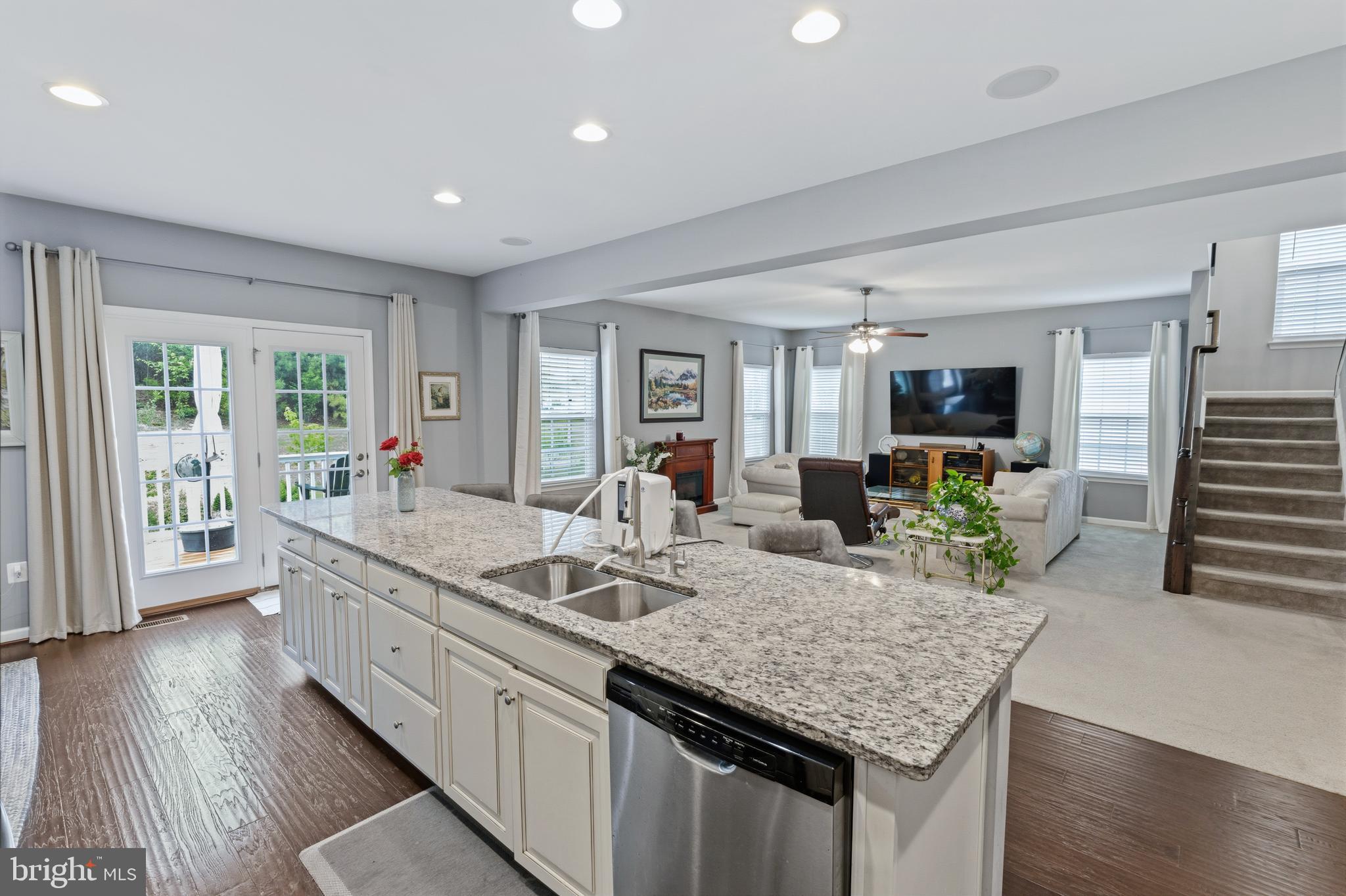 LEE'S PARKE - Residential
