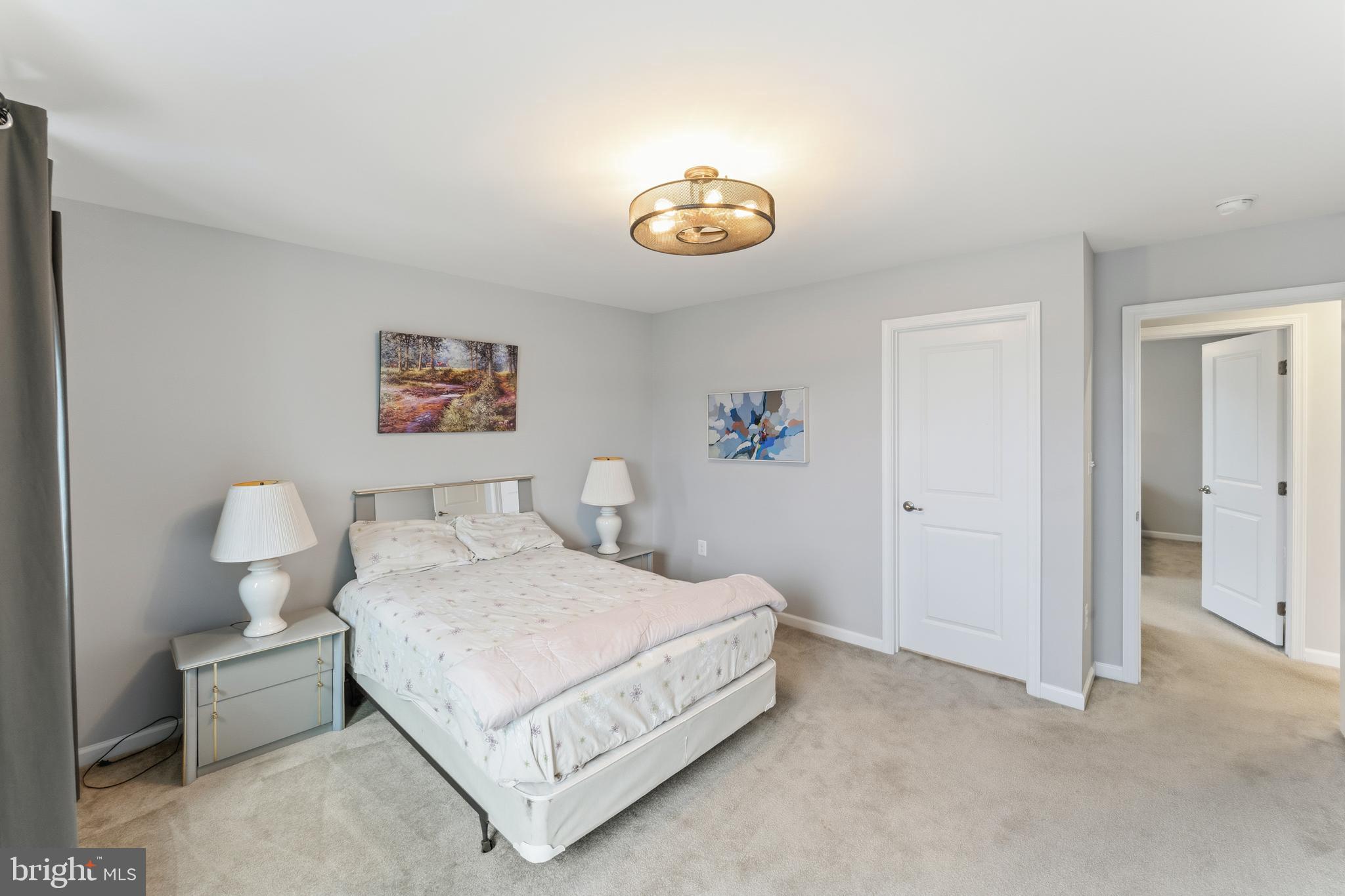 LEE'S PARKE - Residential