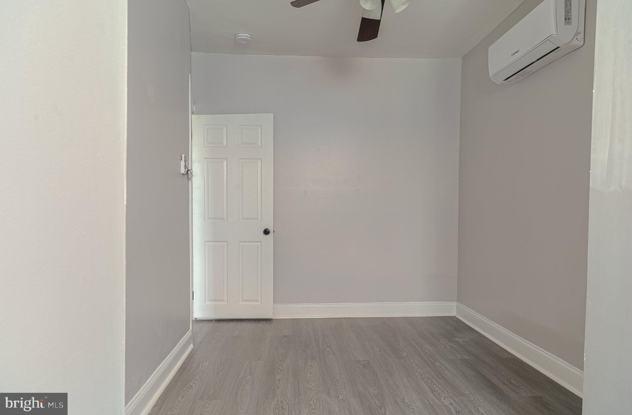 PHILADELPHIA (SOUTHWEST) - Residential