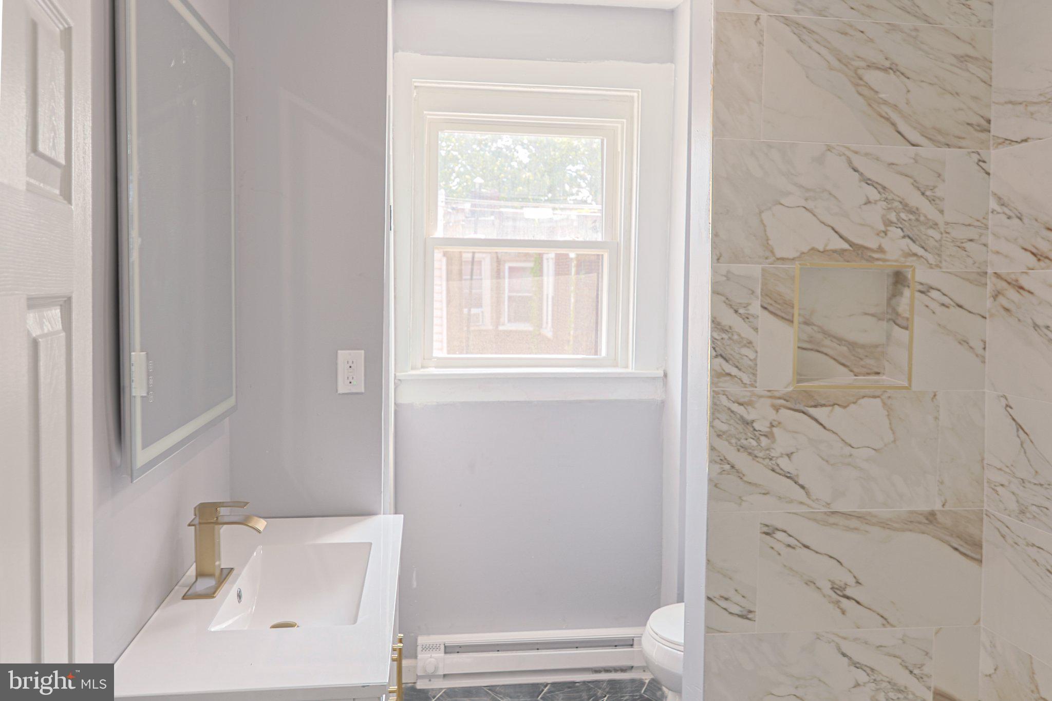 PHILADELPHIA (SOUTHWEST) - Residential