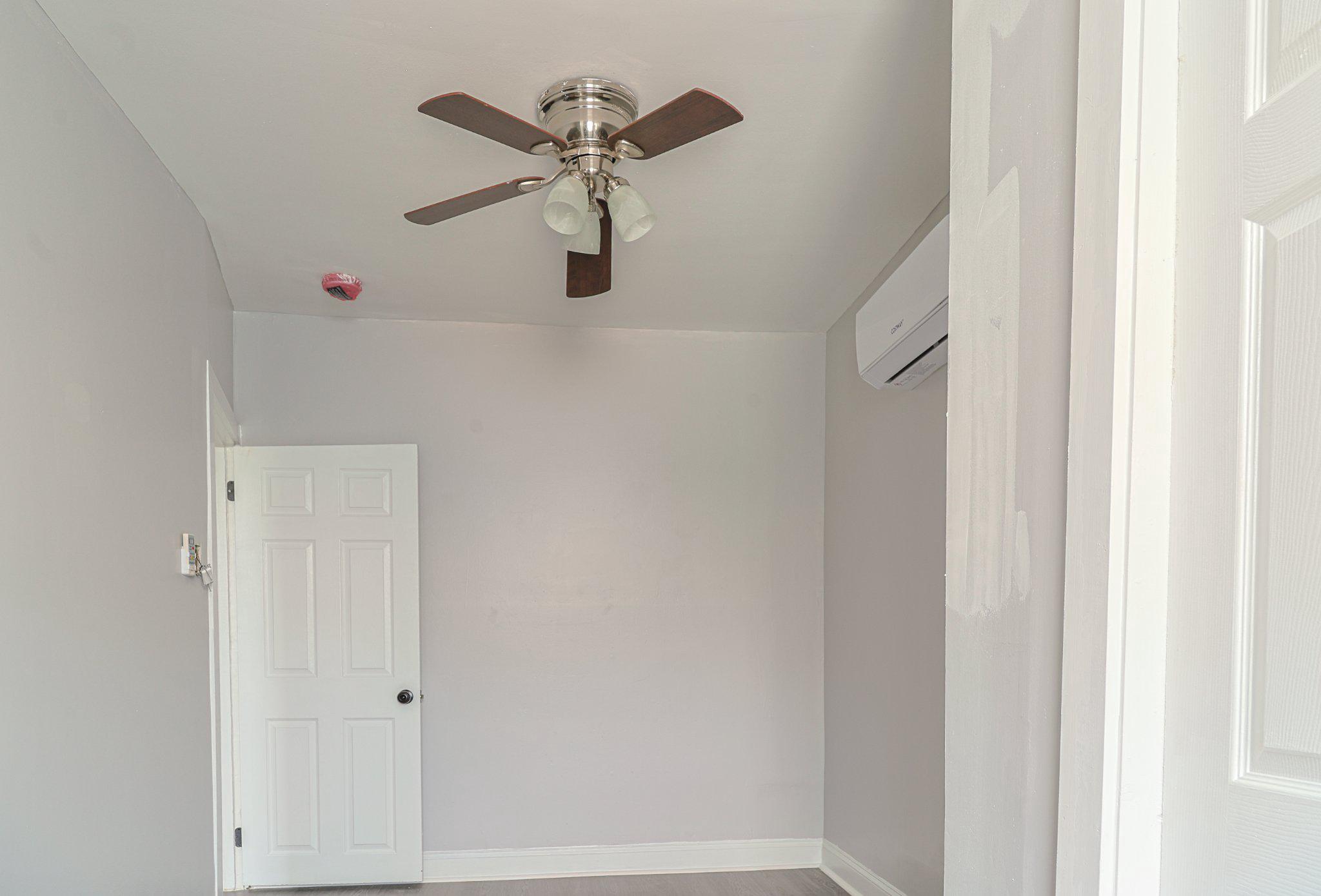 PHILADELPHIA (SOUTHWEST) - Residential