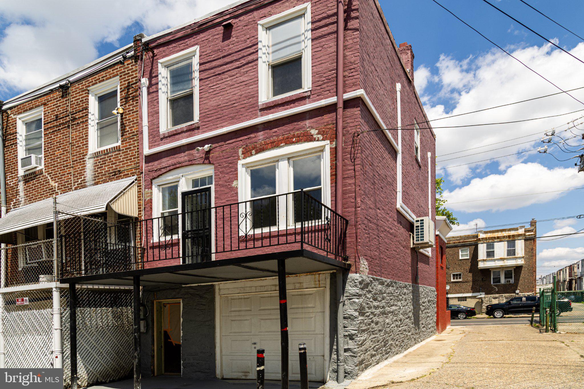 PHILADELPHIA (SOUTHWEST) - Residential
