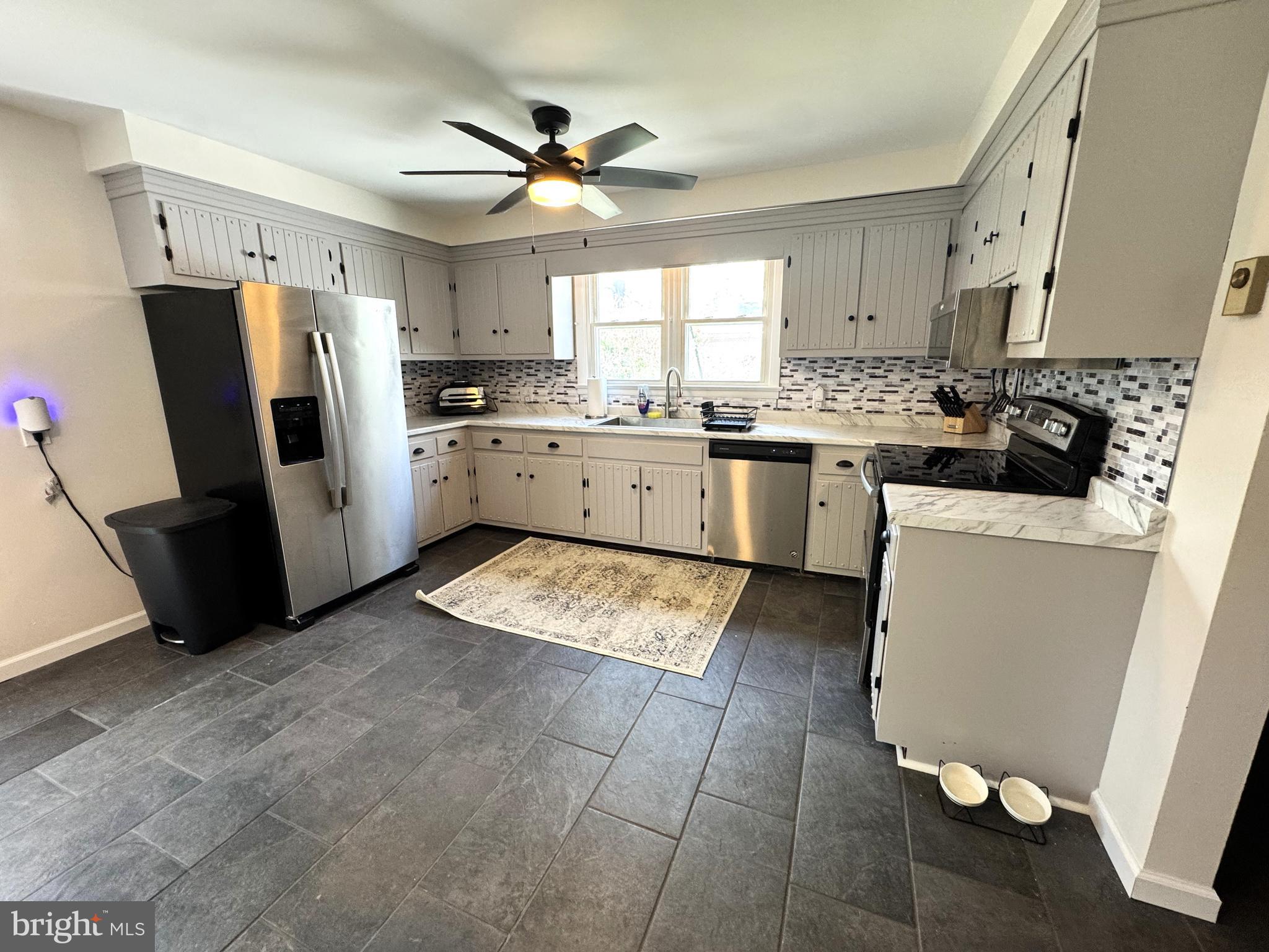 PLEASANT ACRES - Residential