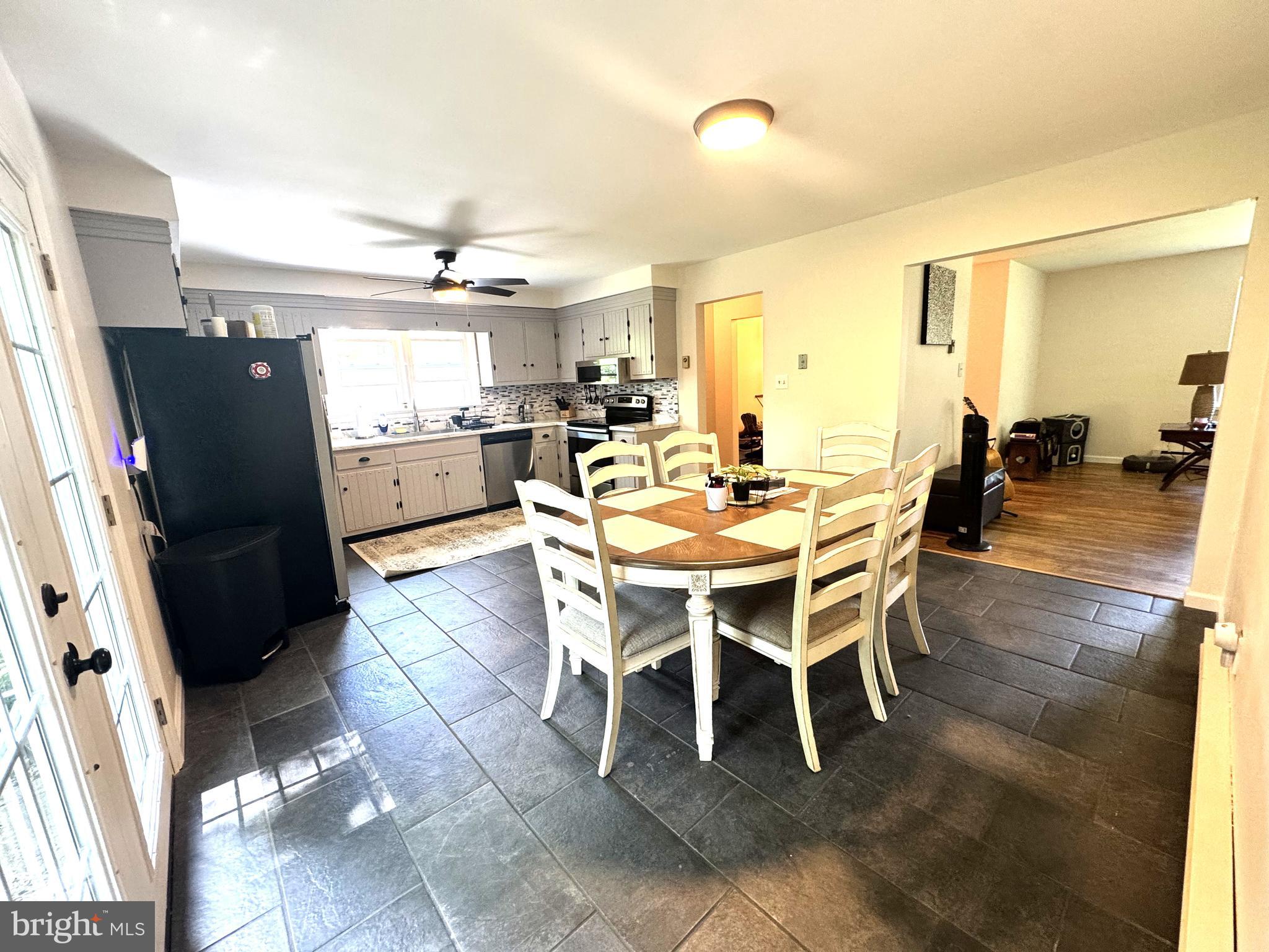 PLEASANT ACRES - Residential