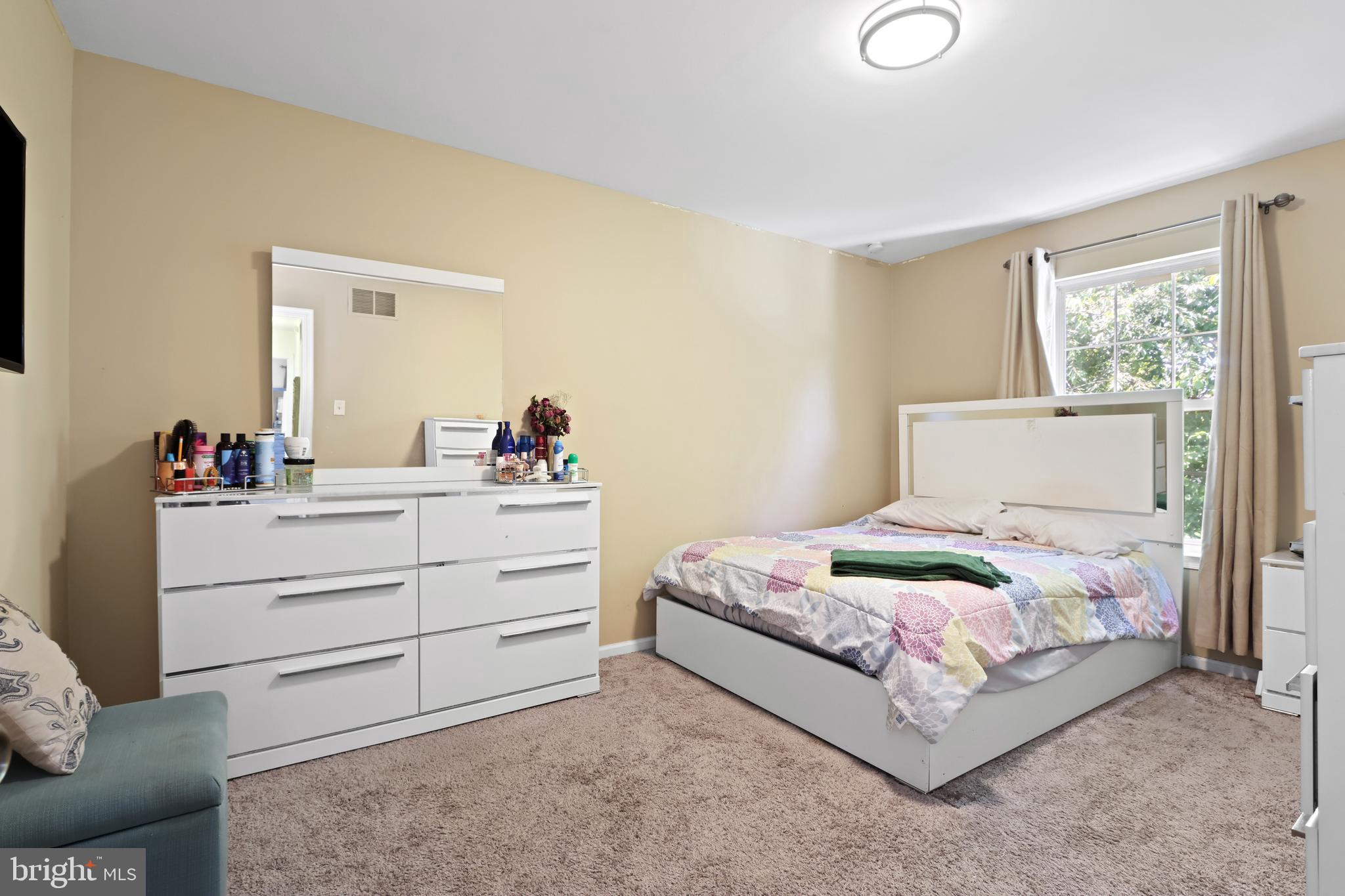 DEVON RIDGE - Residential