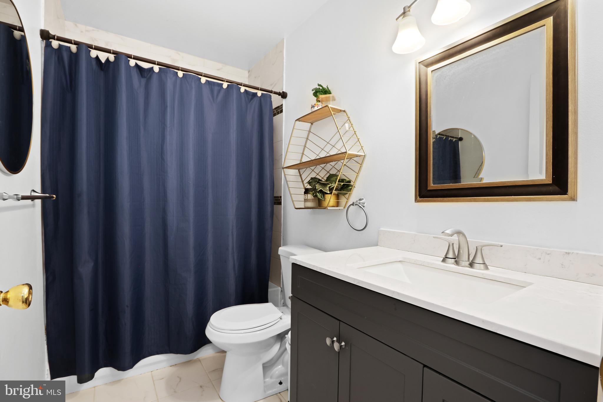 DEVON RIDGE - Residential