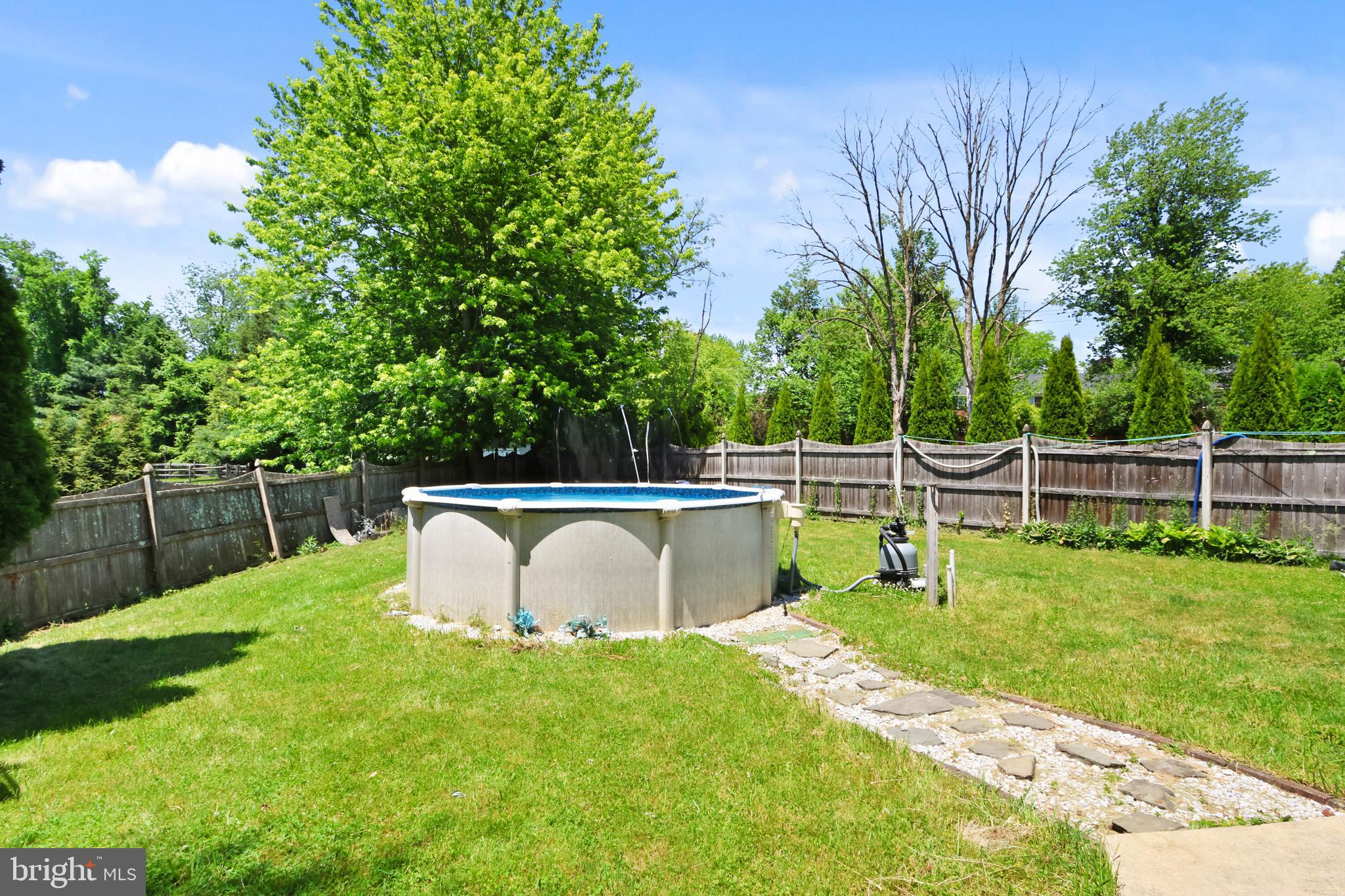 DEVON RIDGE - Residential