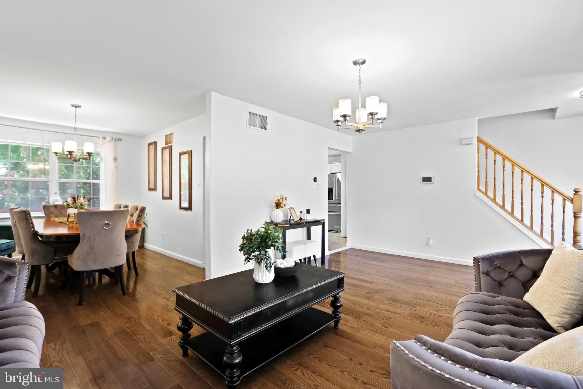 DEVON RIDGE - Residential