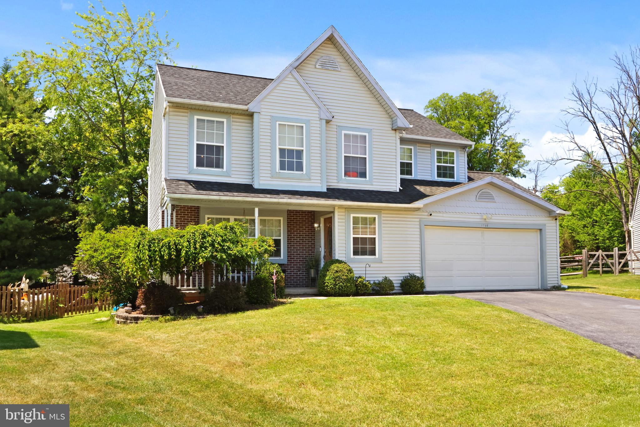 DEVON RIDGE - Residential
