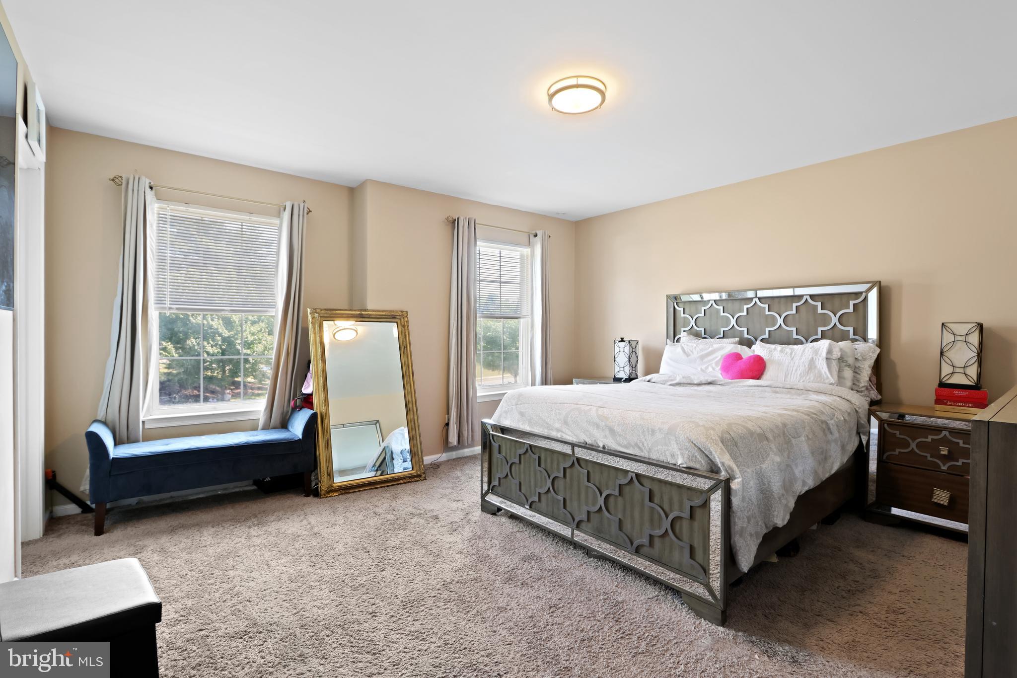 DEVON RIDGE - Residential